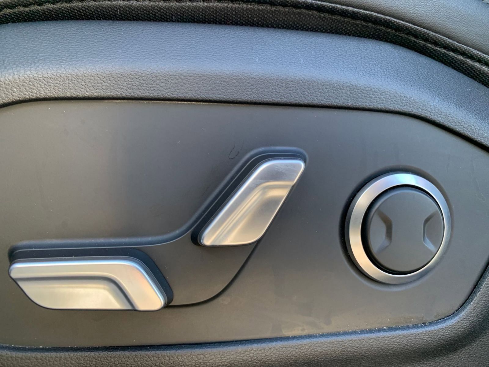 Thumbnail: 2025 Hyundai Santa Fe - 23