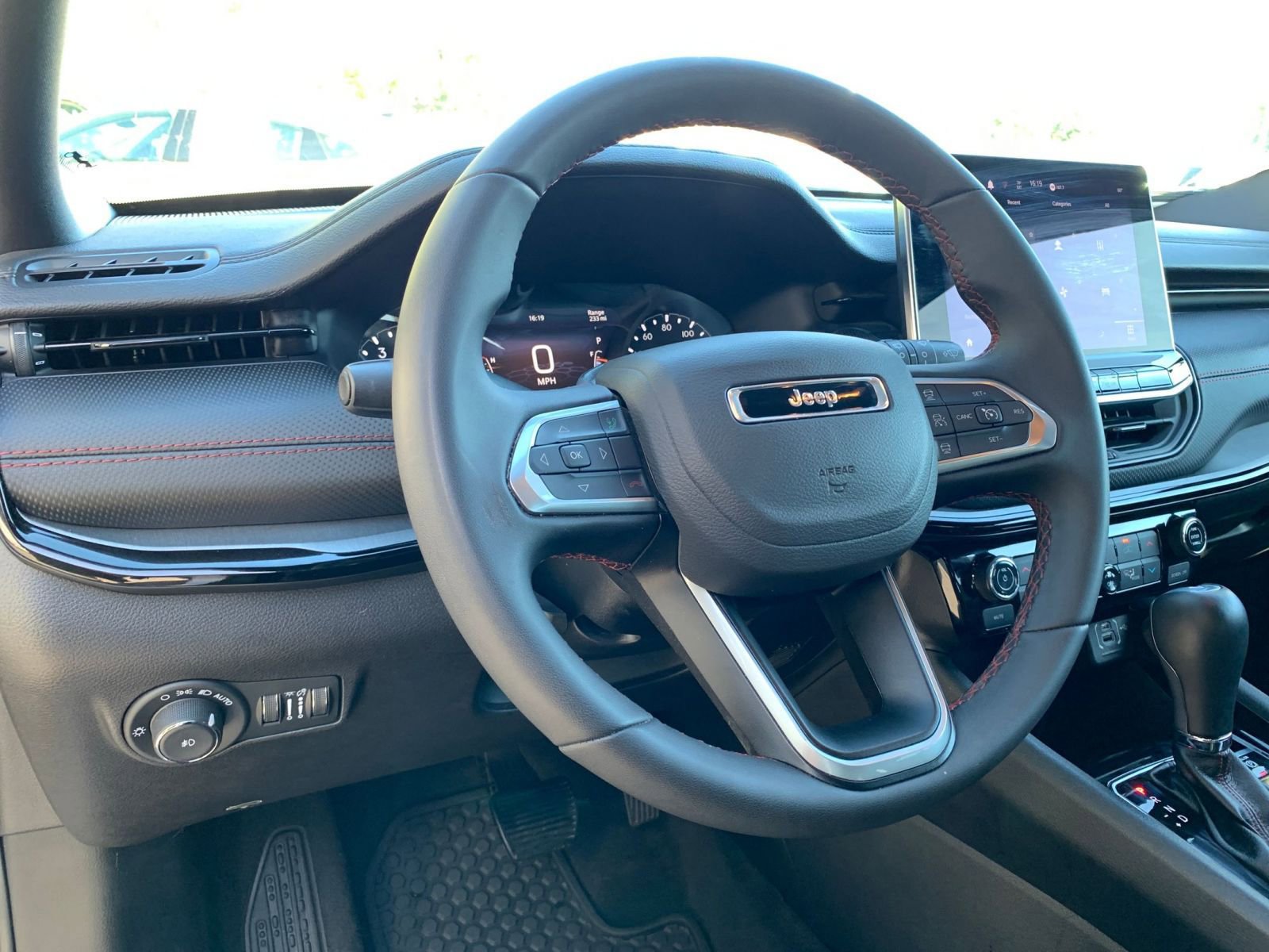 Thumbnail: 2025 Jeep Compass - 33