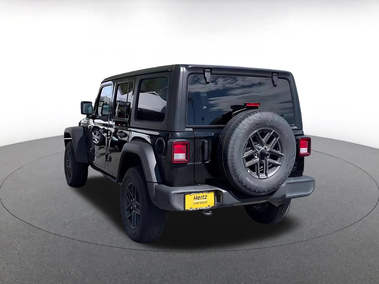 Thumbnail: 2025 Jeep Wrangler - 13