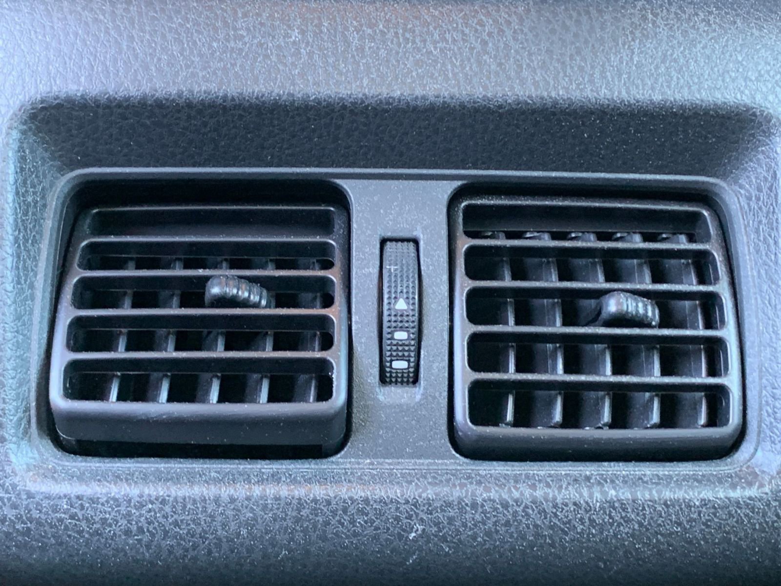 Thumbnail: 2025 Toyota Camry - 23