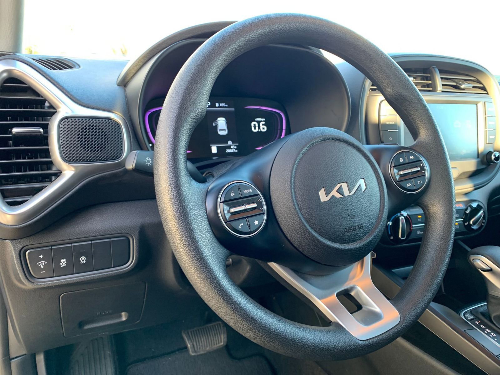 Thumbnail: 2025 Kia Soul - 32