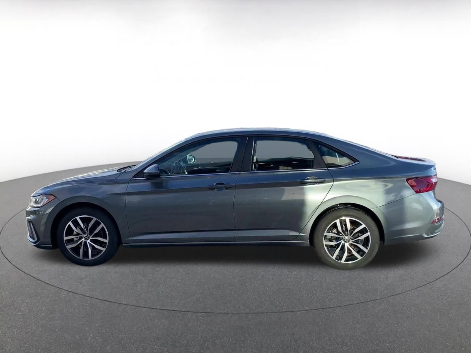 Thumbnail: 2025 Volkswagen Jetta - 9