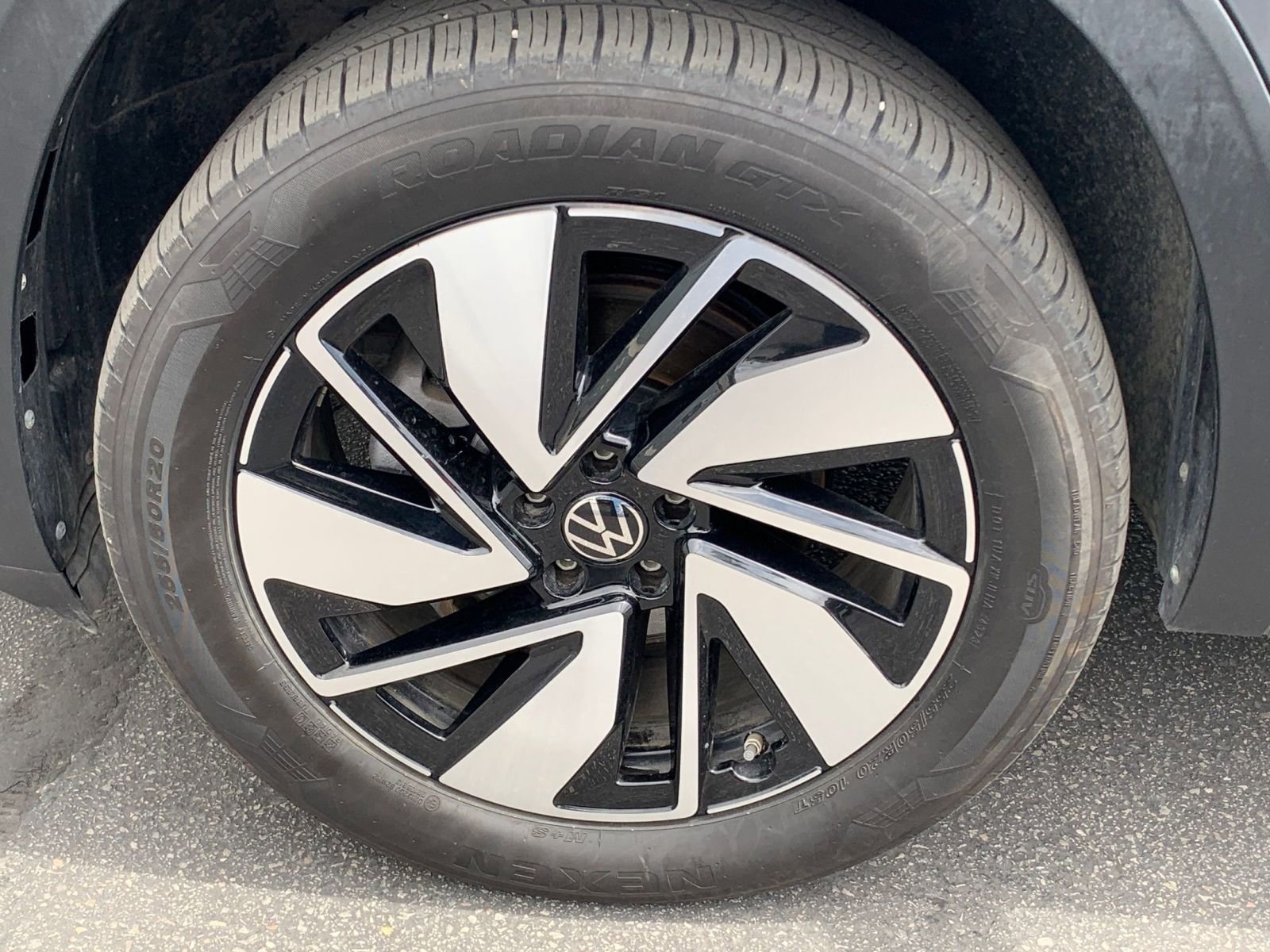 Thumbnail: 2024 Volkswagen Atlas - 30