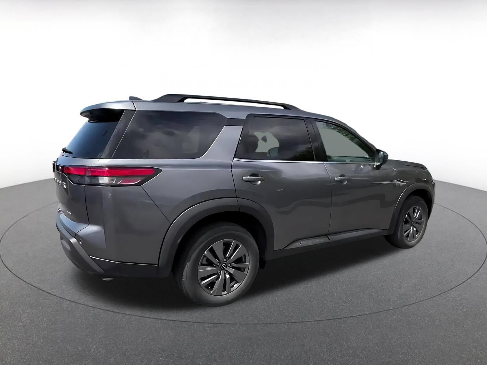 Thumbnail: 2025 Nissan Pathfinder - 14