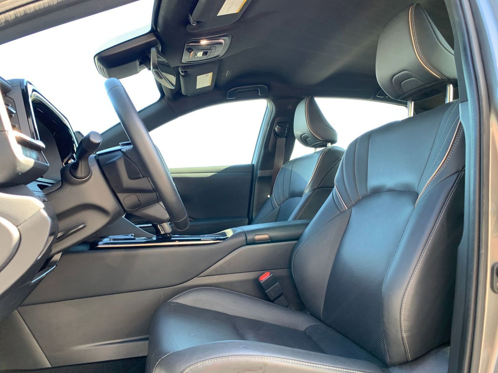 Thumbnail: 2025 Toyota Crown - 27