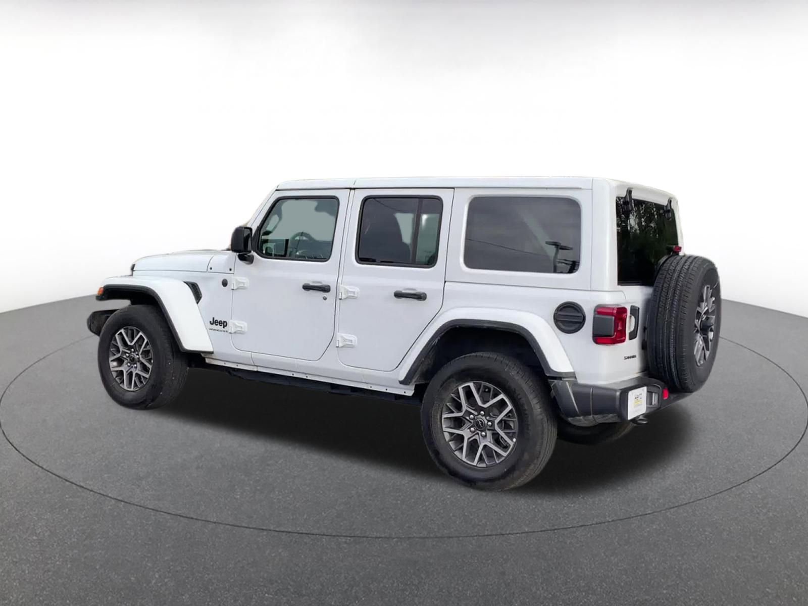 Thumbnail: 2025 Jeep Wrangler - 10
