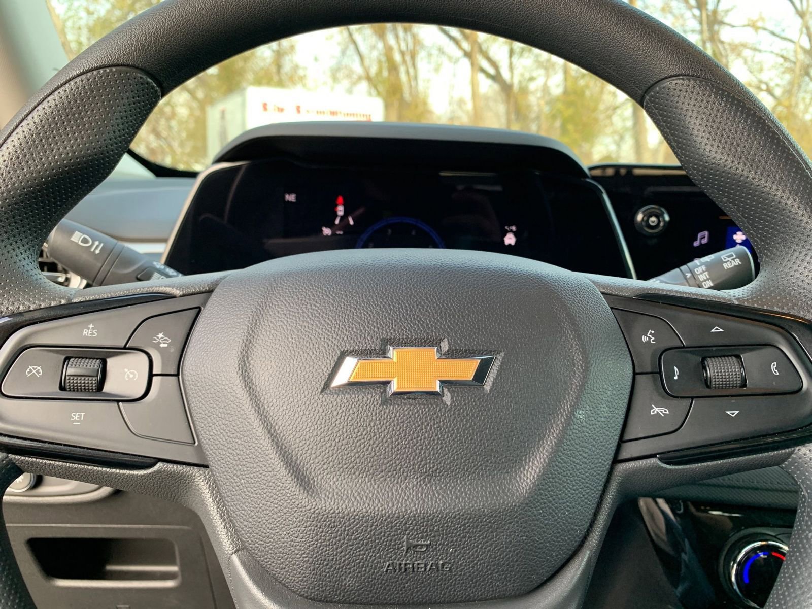 Thumbnail: 2025 Chevrolet TrailBlazer - 25