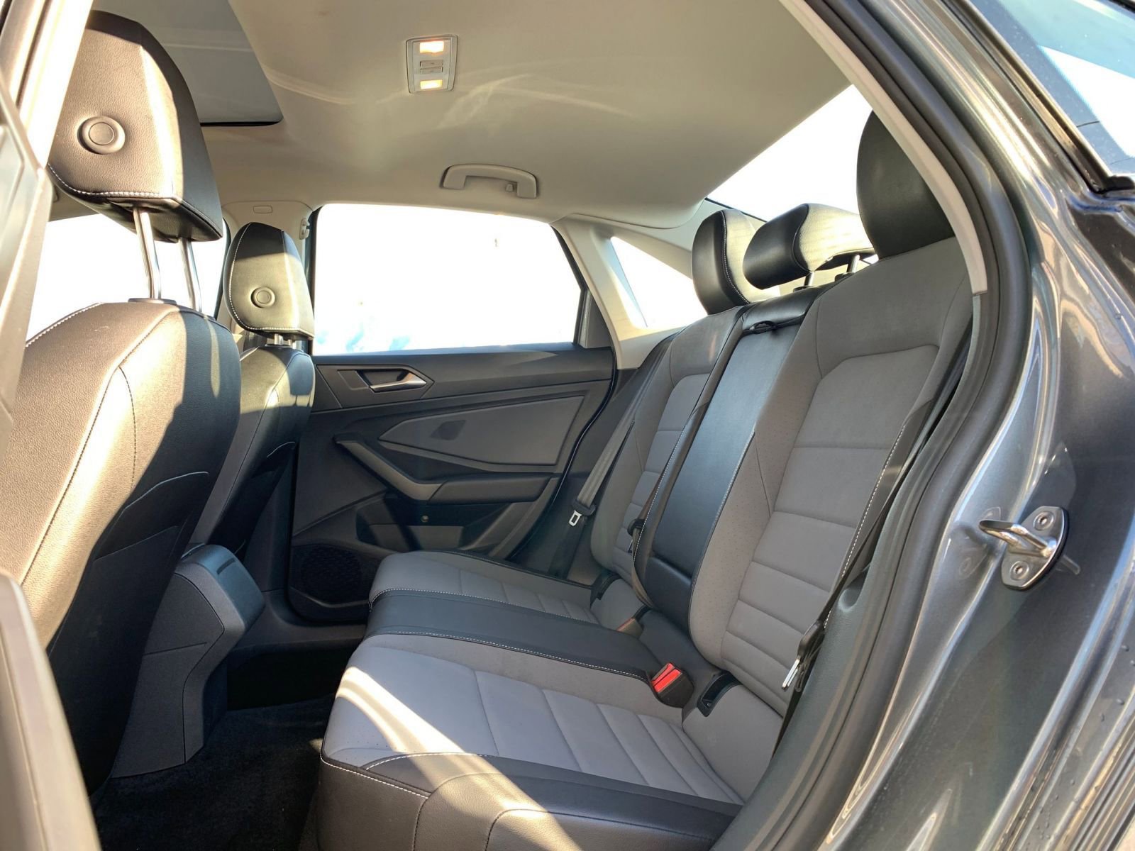 Thumbnail: 2025 Volkswagen Jetta - 25