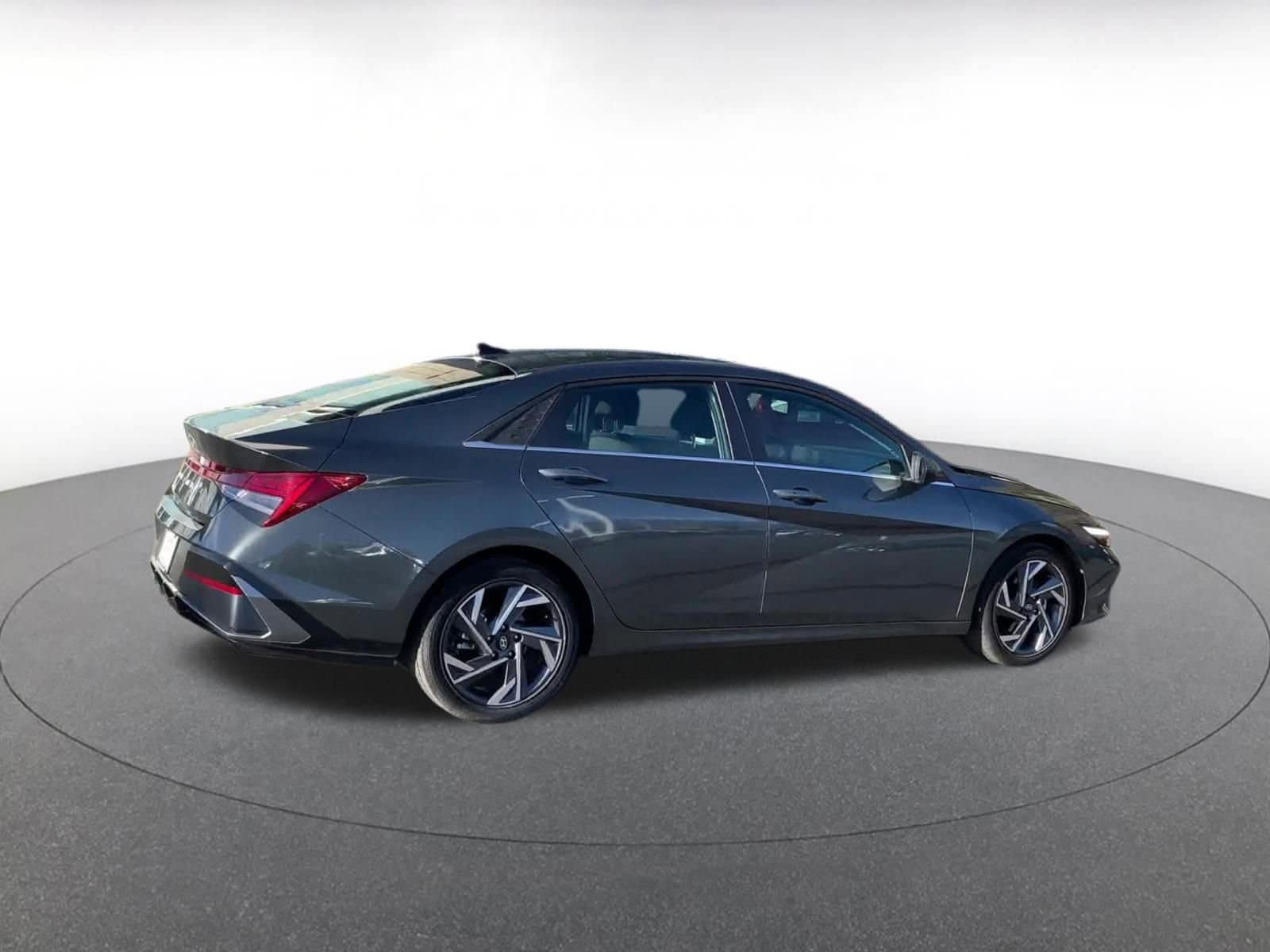 Thumbnail: 2025 Hyundai Elantra - 15