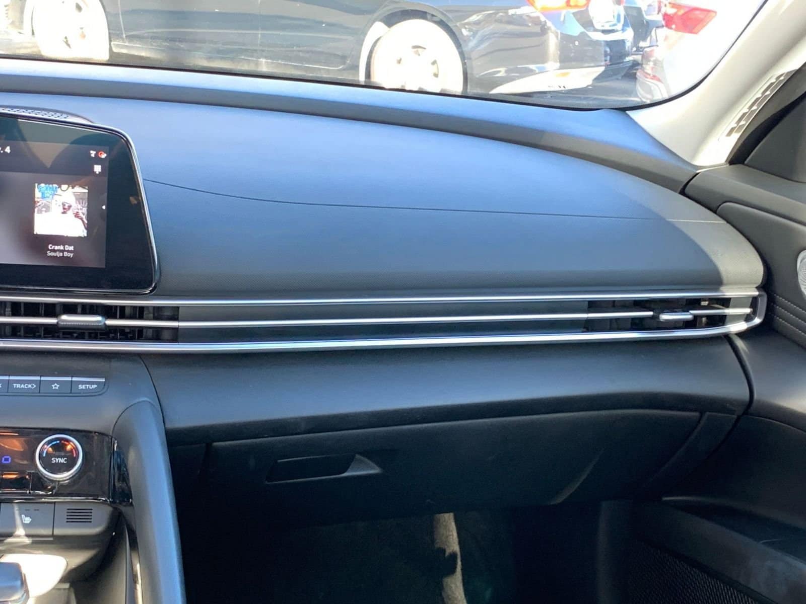 Thumbnail: 2025 Hyundai Elantra - 33