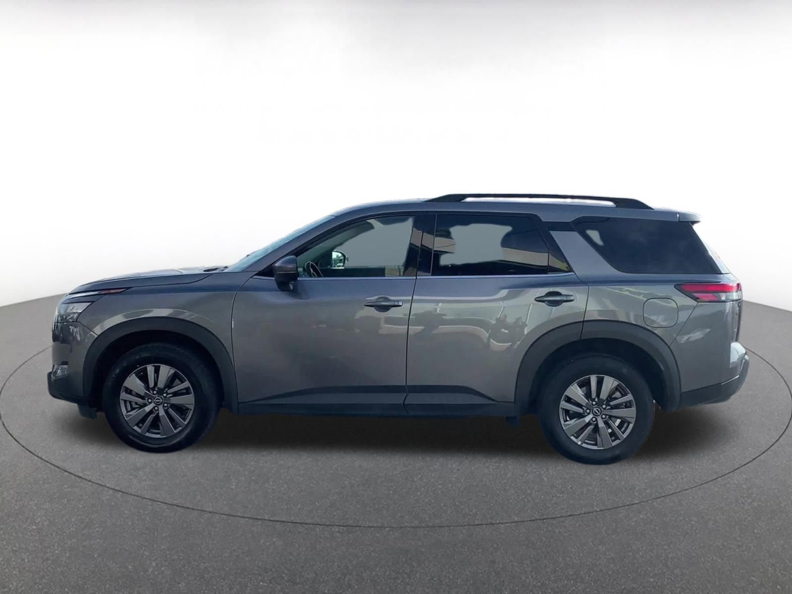 Thumbnail: 2025 Nissan Pathfinder - 9