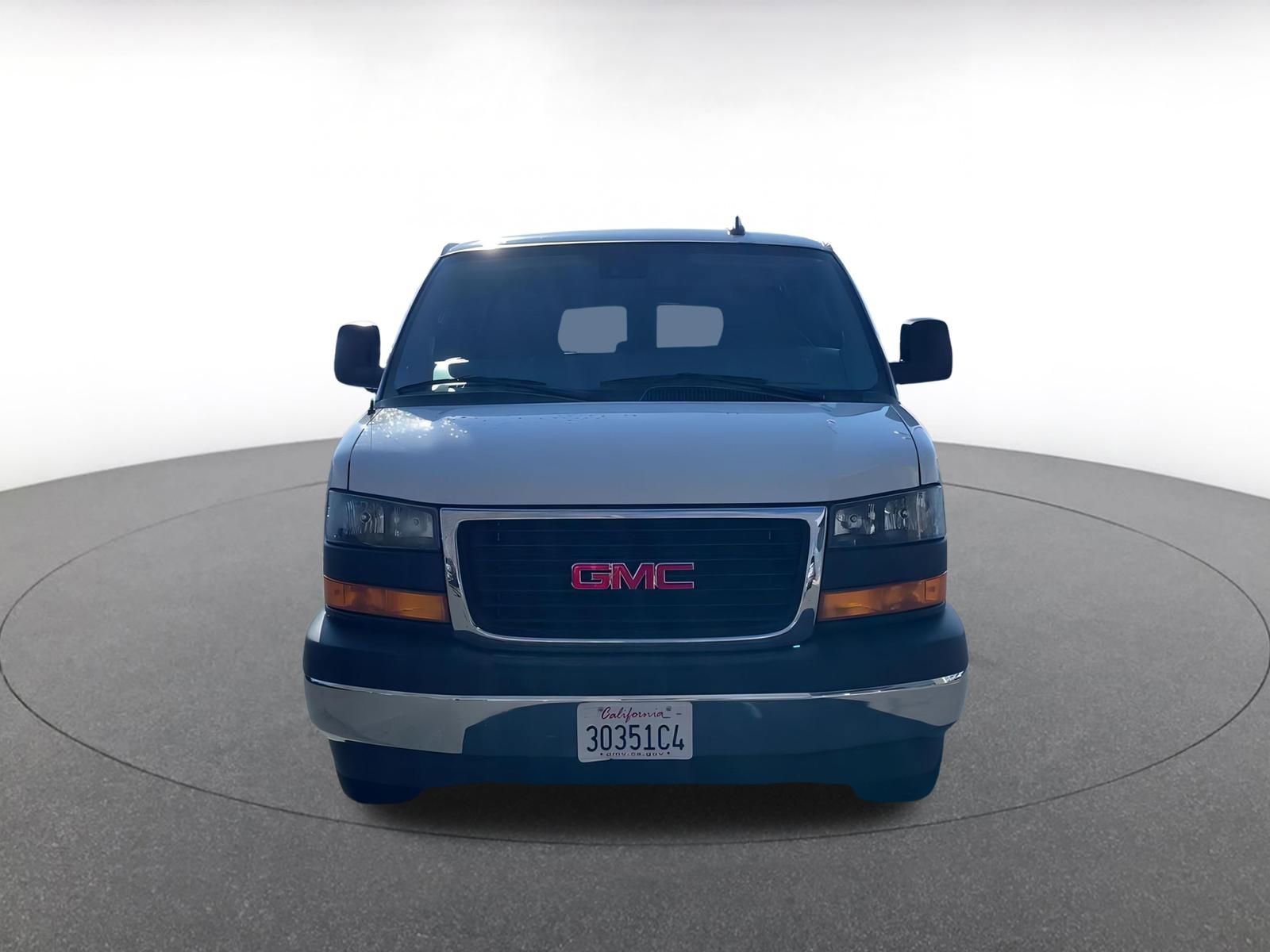 Thumbnail: 2025 GMC Savana - 4