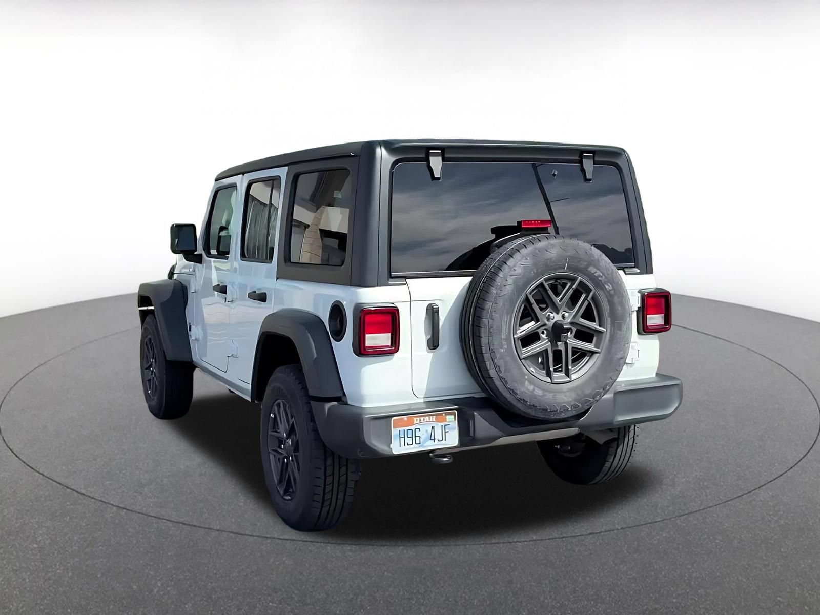 Thumbnail: 2025 Jeep Wrangler - 14