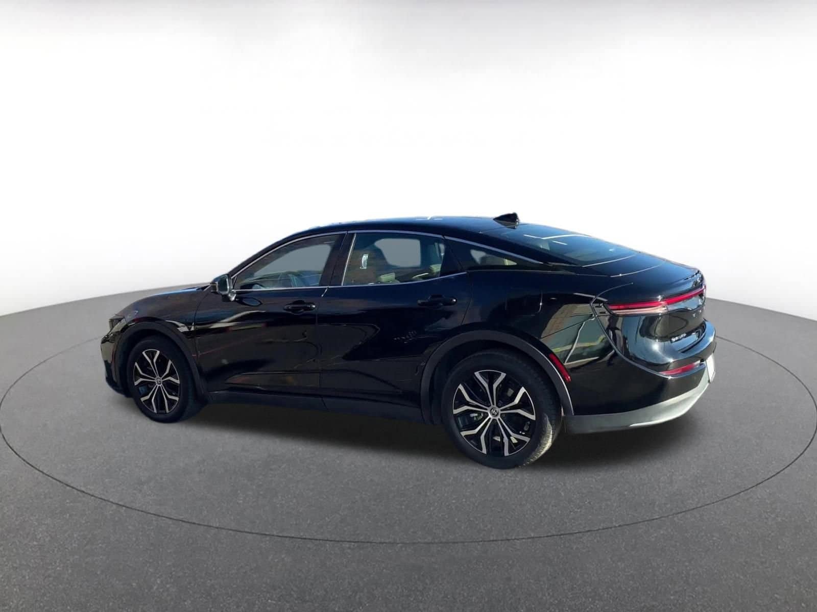 Thumbnail: 2025 Toyota Crown - 10