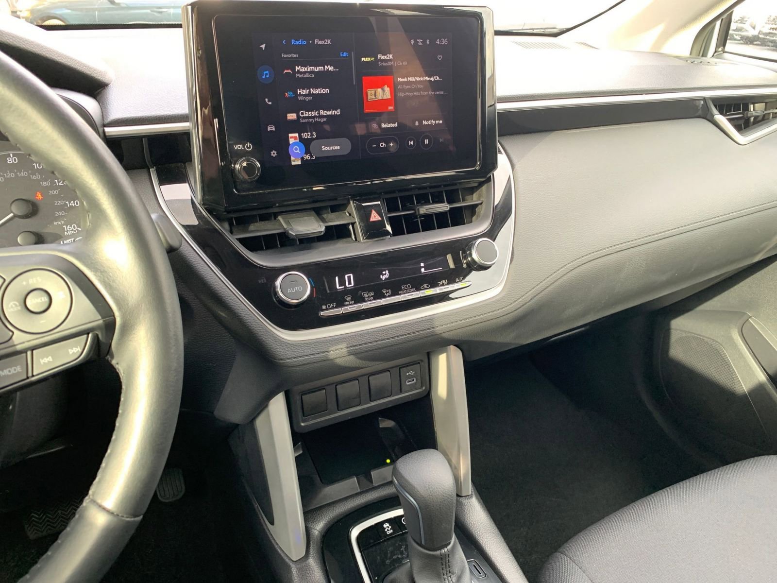 Thumbnail: 2025 Toyota Corolla Cross - 18