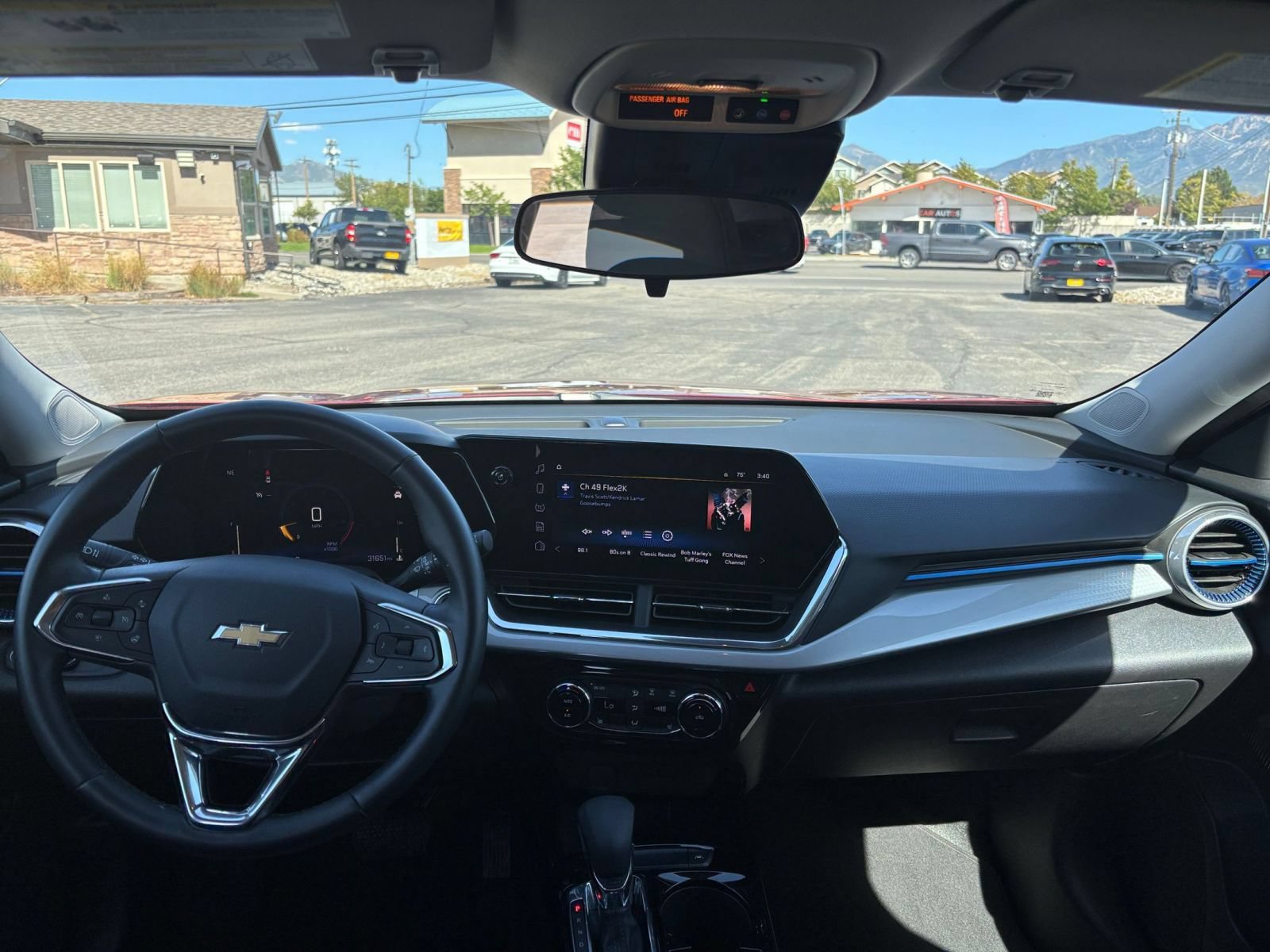 Thumbnail: 2025 Chevrolet Trax - 32