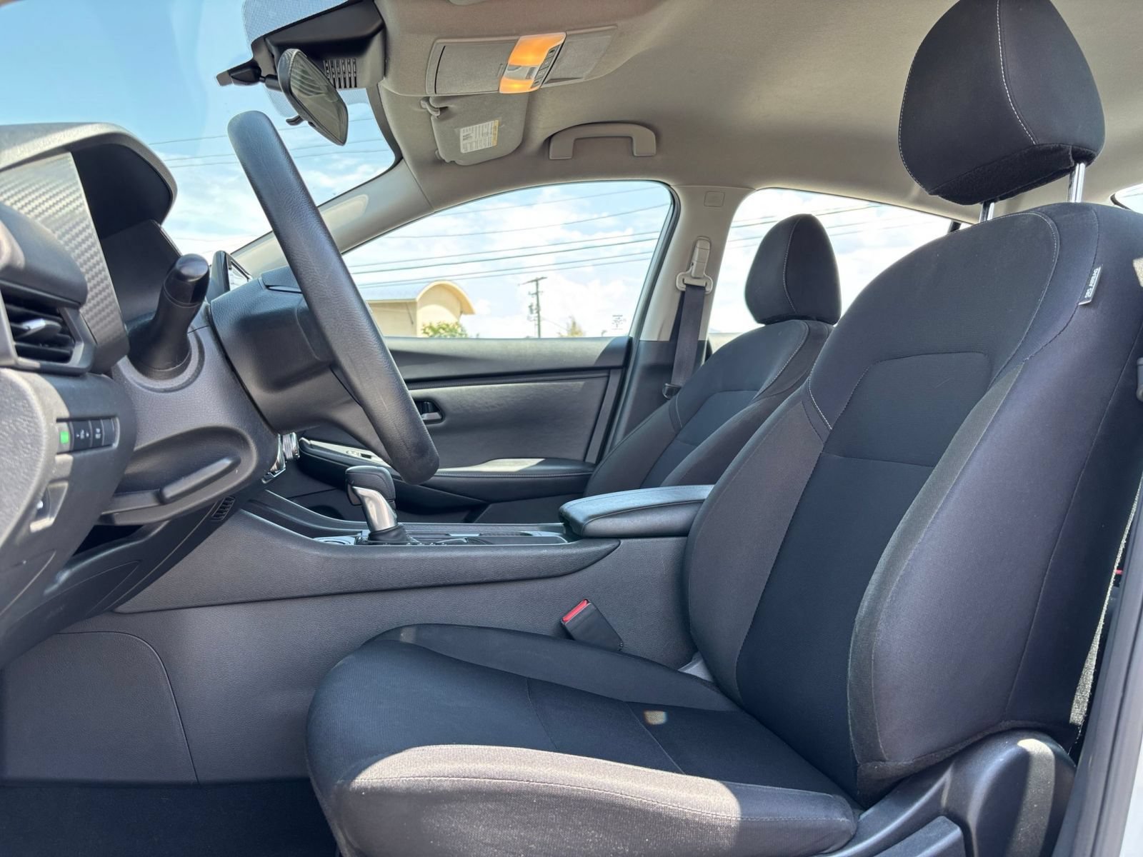 Thumbnail: 2025 Nissan Sentra - 25