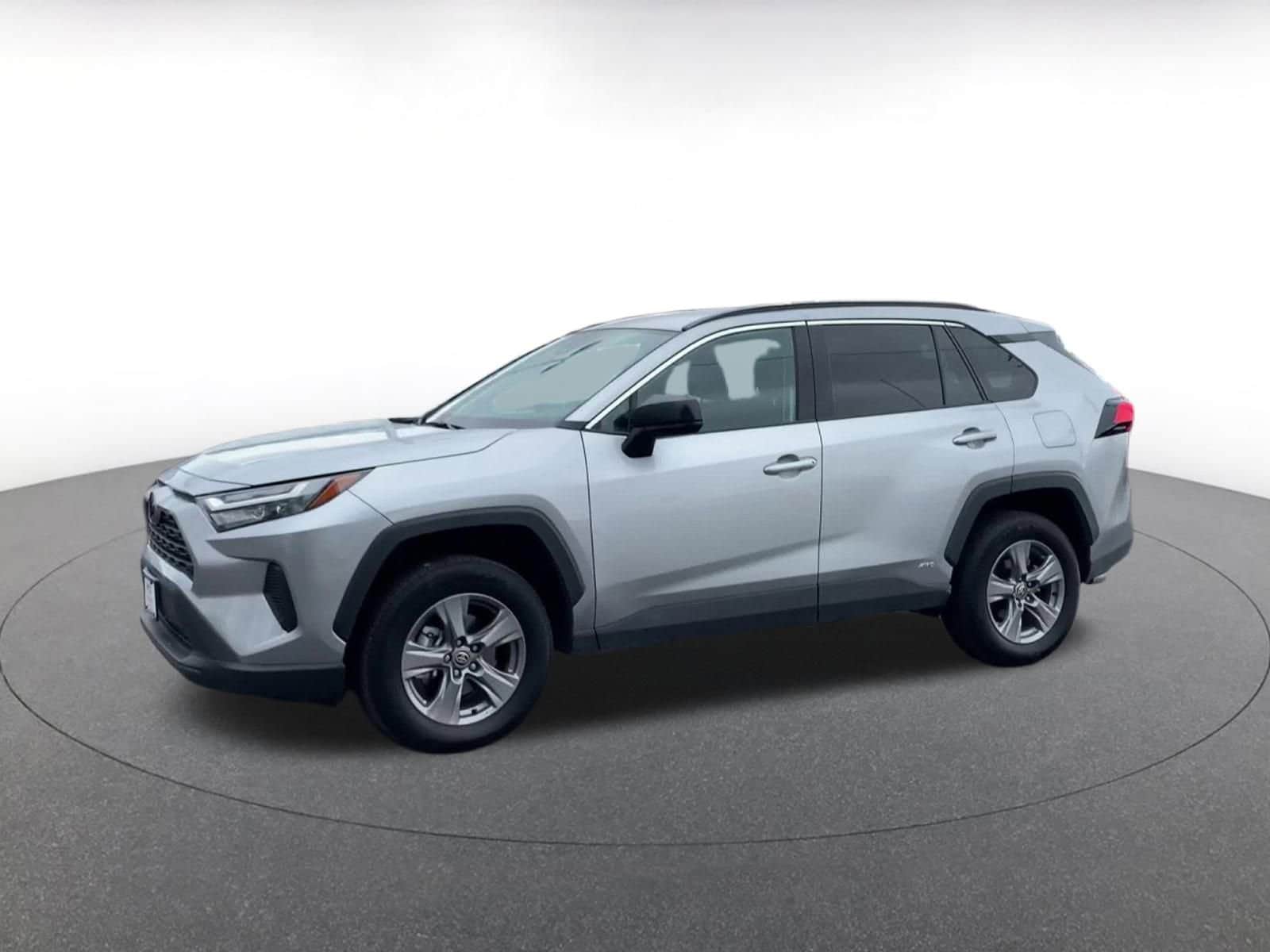 Thumbnail: 2025 Toyota RAV4 - 8