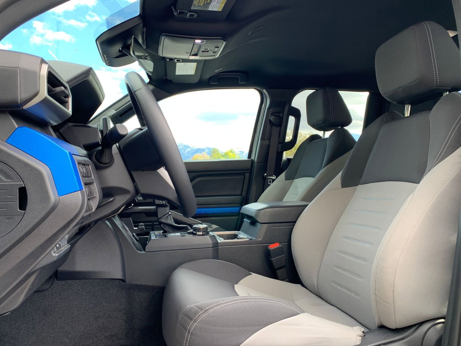 Thumbnail: 2025 Toyota Tacoma - 25