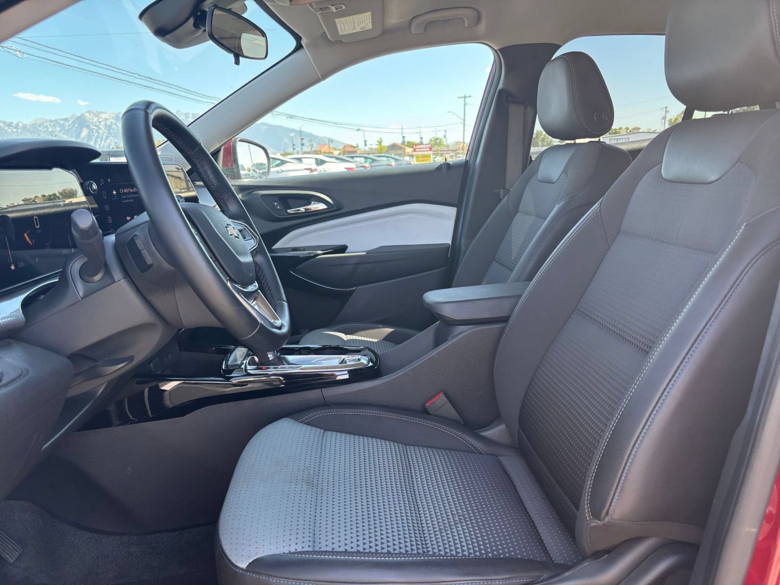 Thumbnail: 2025 Chevrolet Trax - 26