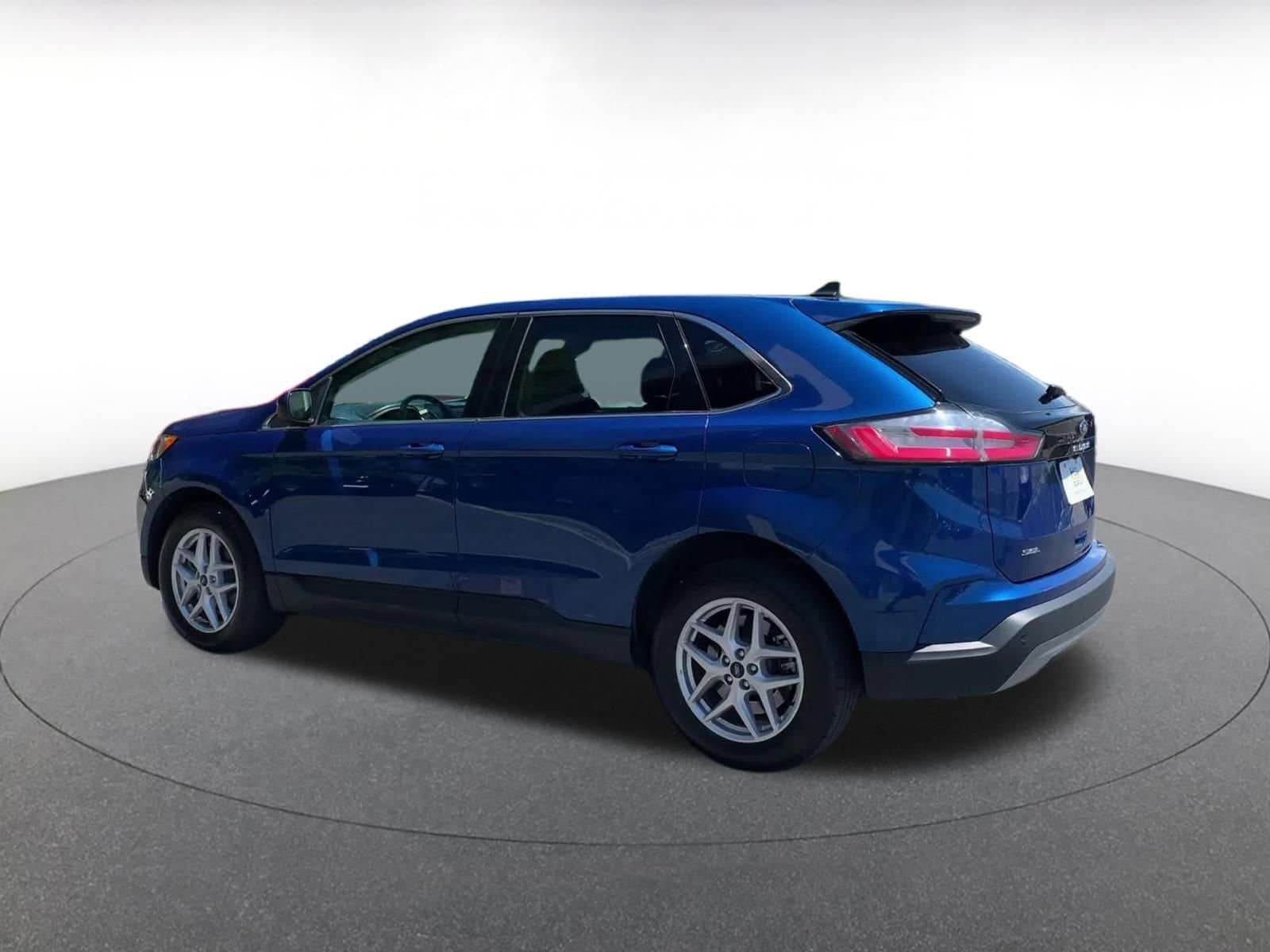 2024 Ford Edge SEL 10