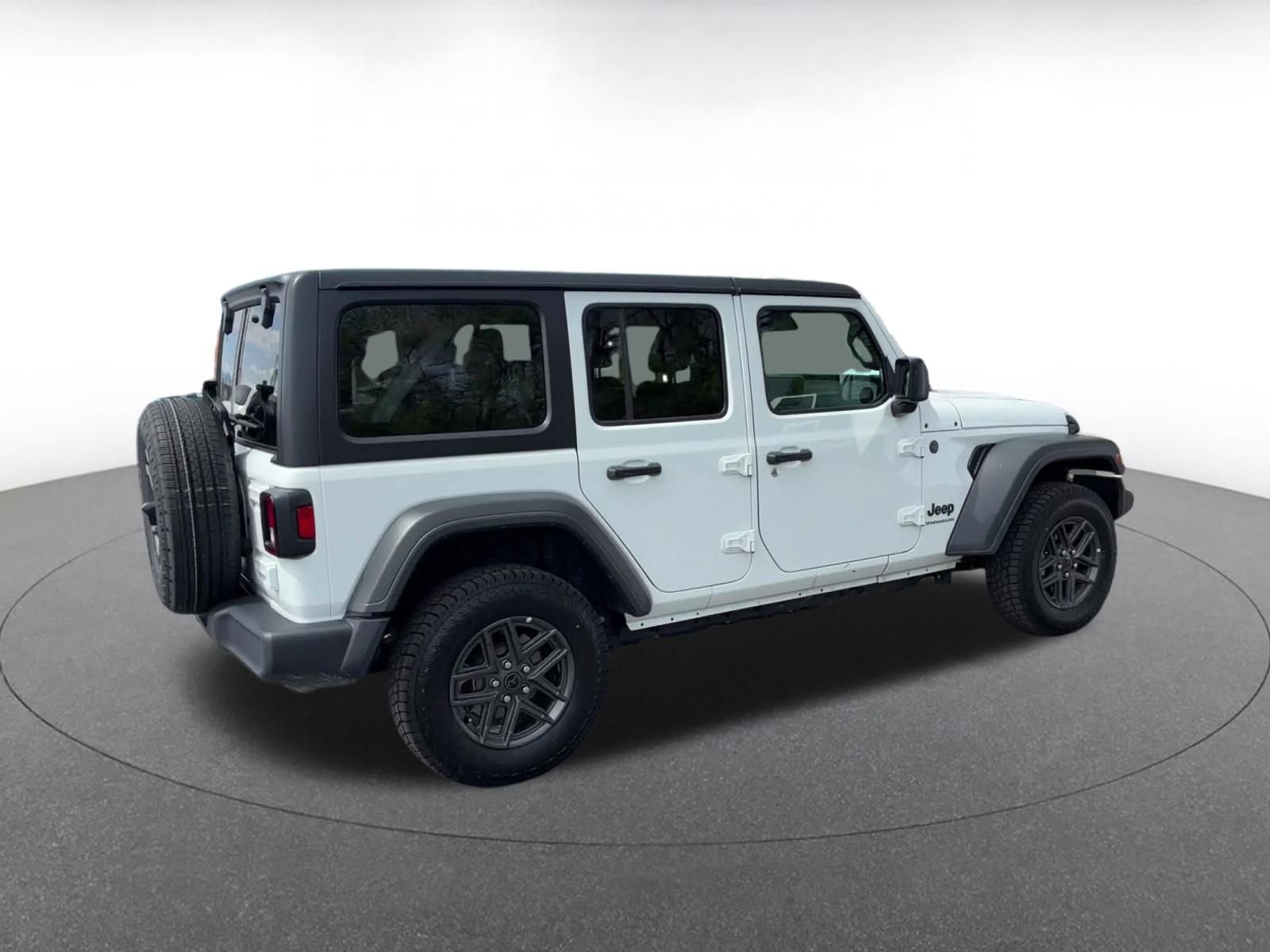Thumbnail: 2025 Jeep Wrangler - 15