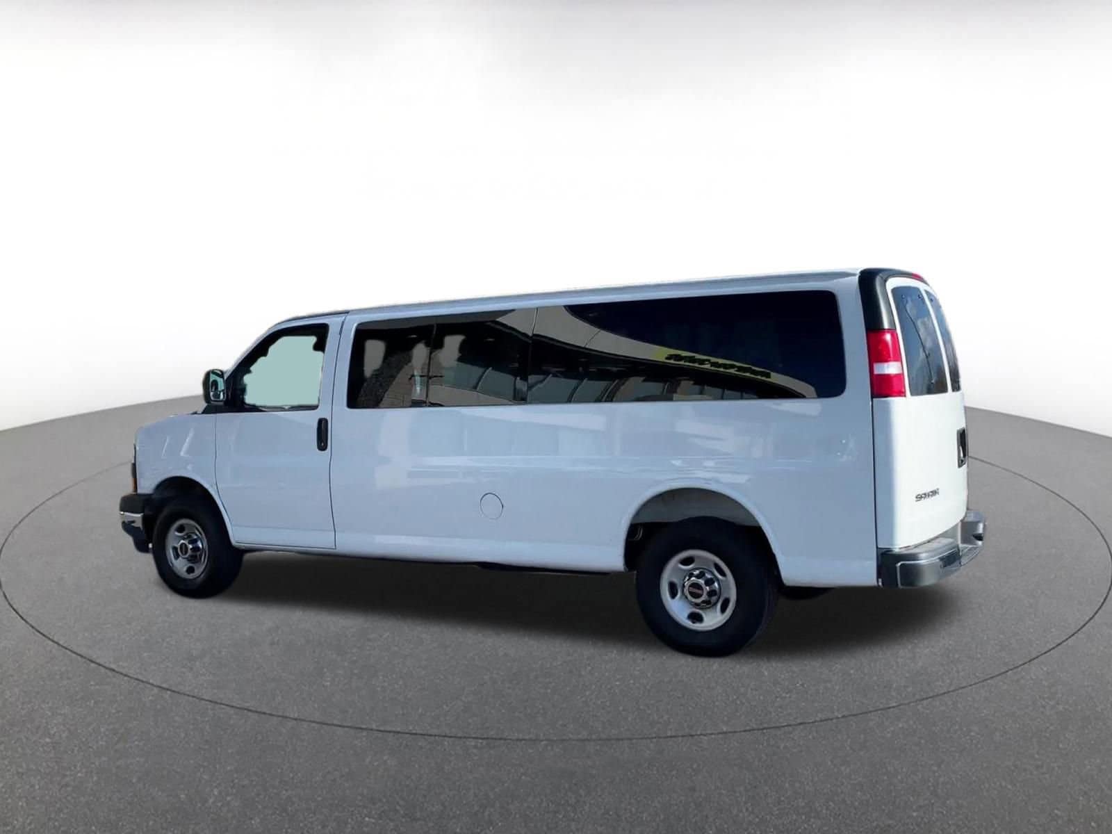 Thumbnail: 2025 GMC Savana - 10