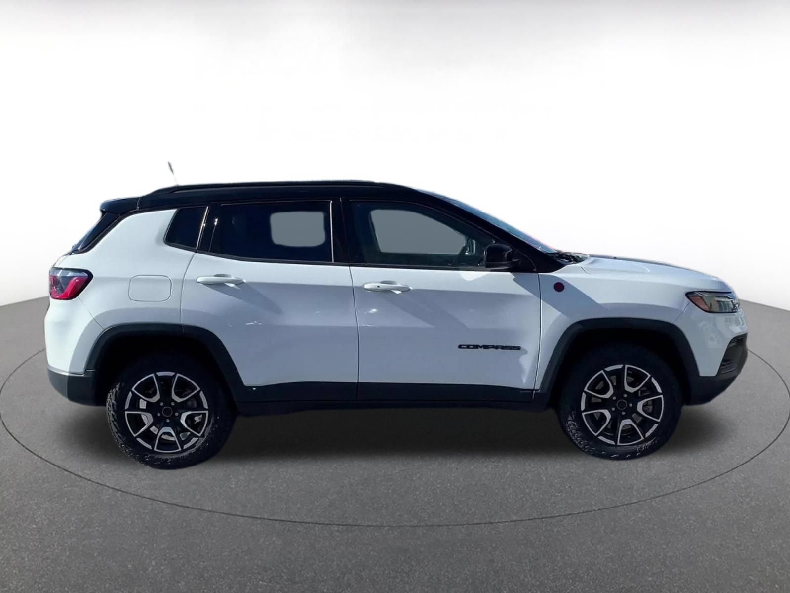 Thumbnail: 2025 Jeep Compass - 15