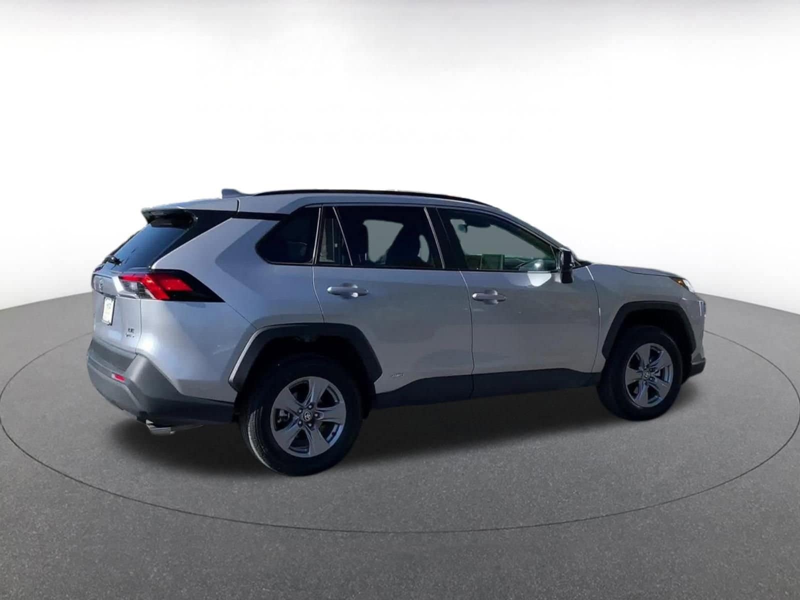 Thumbnail: 2025 Toyota RAV4 - 15