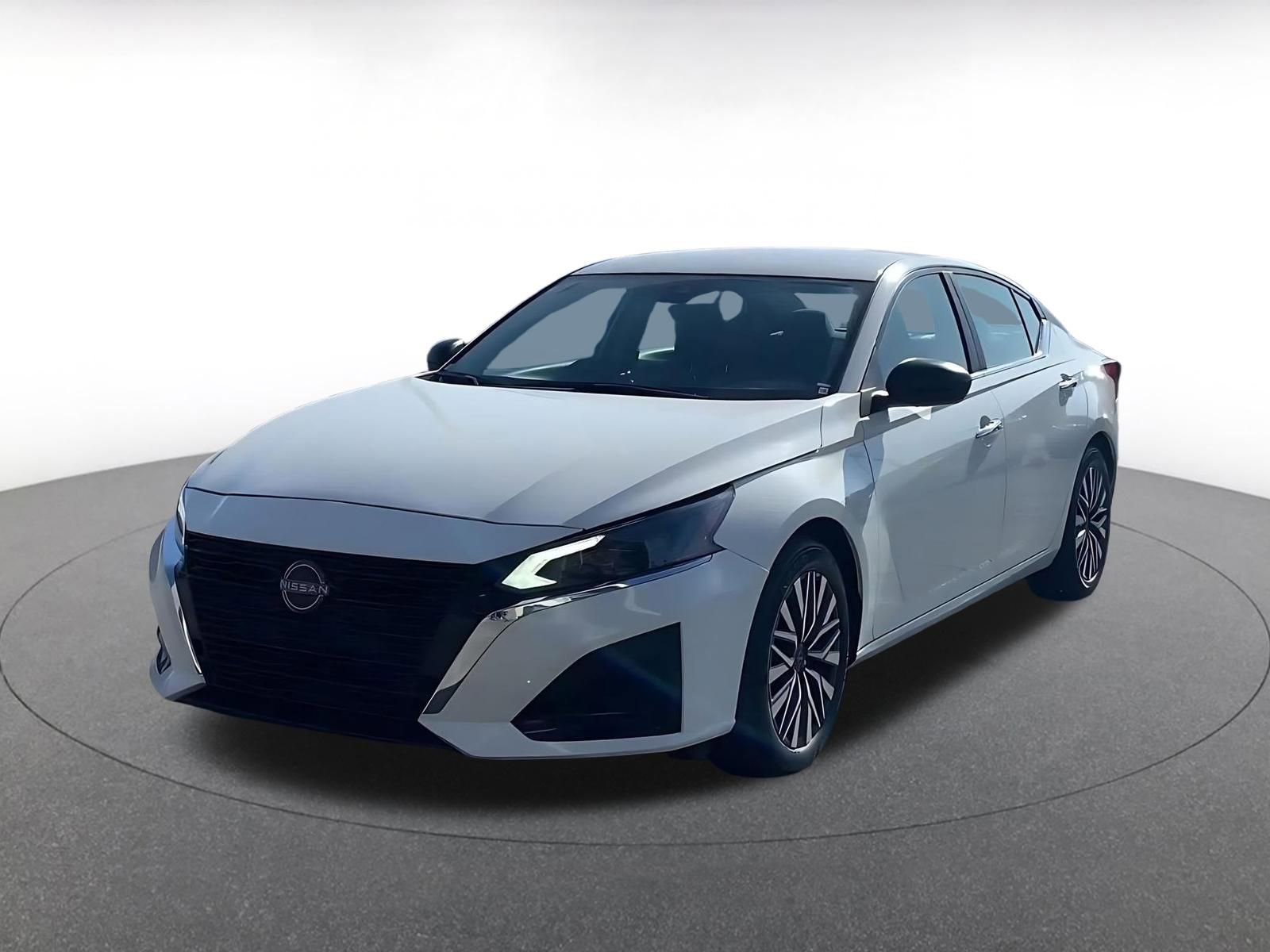 Thumbnail: 2025 Nissan Altima - 7