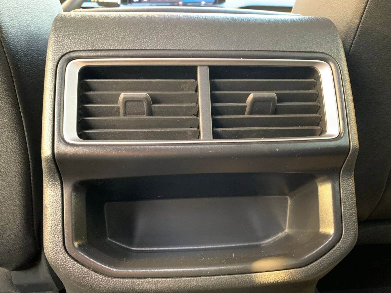 Thumbnail: 2025 Volkswagen Atlas - 24