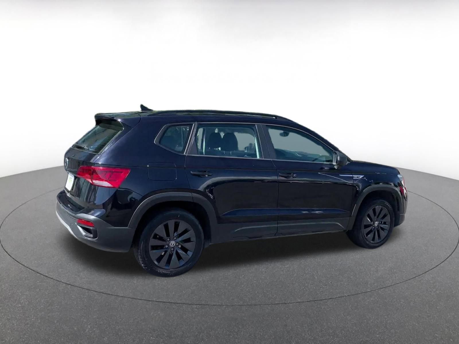 Thumbnail: 2024 Volkswagen Taos - 15