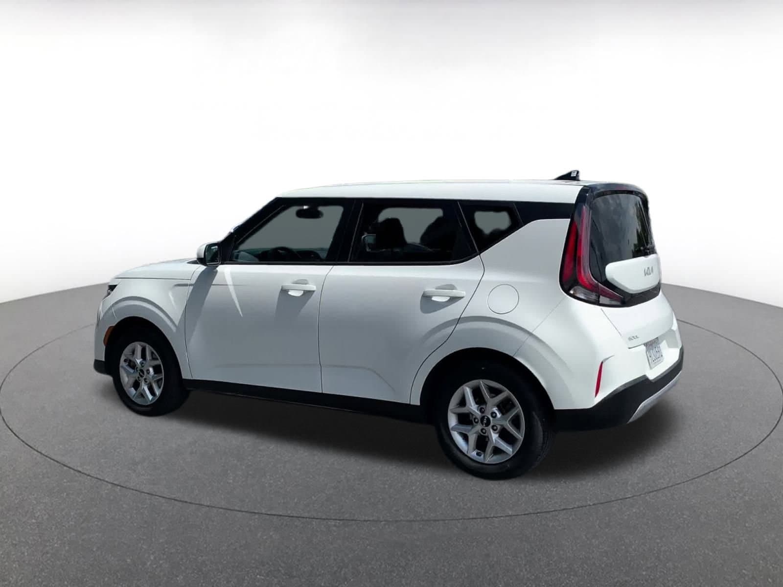 Thumbnail: 2024 Kia Soul - 10