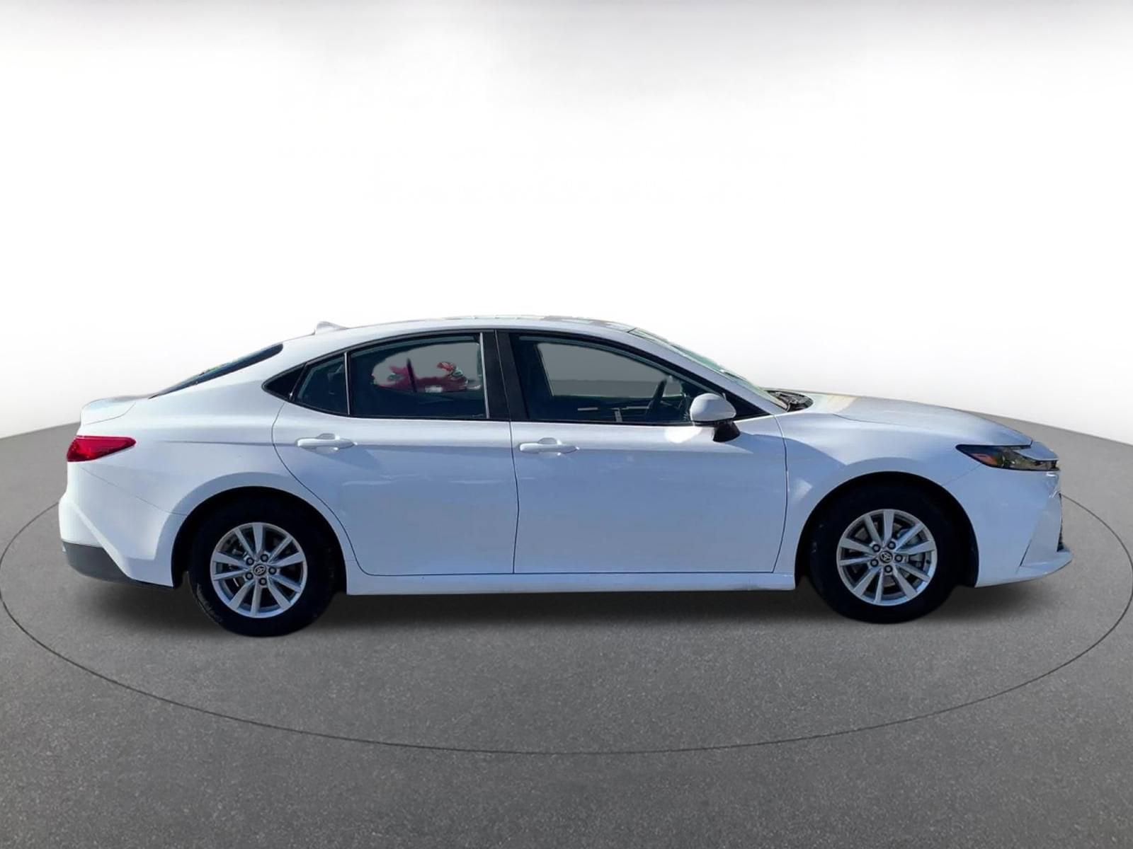 Thumbnail: 2025 Toyota Camry - 16