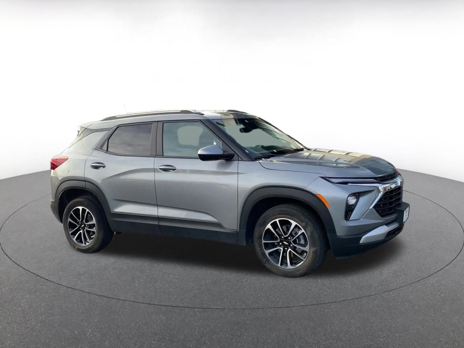 Thumbnail: 2025 Chevrolet TrailBlazer - 2