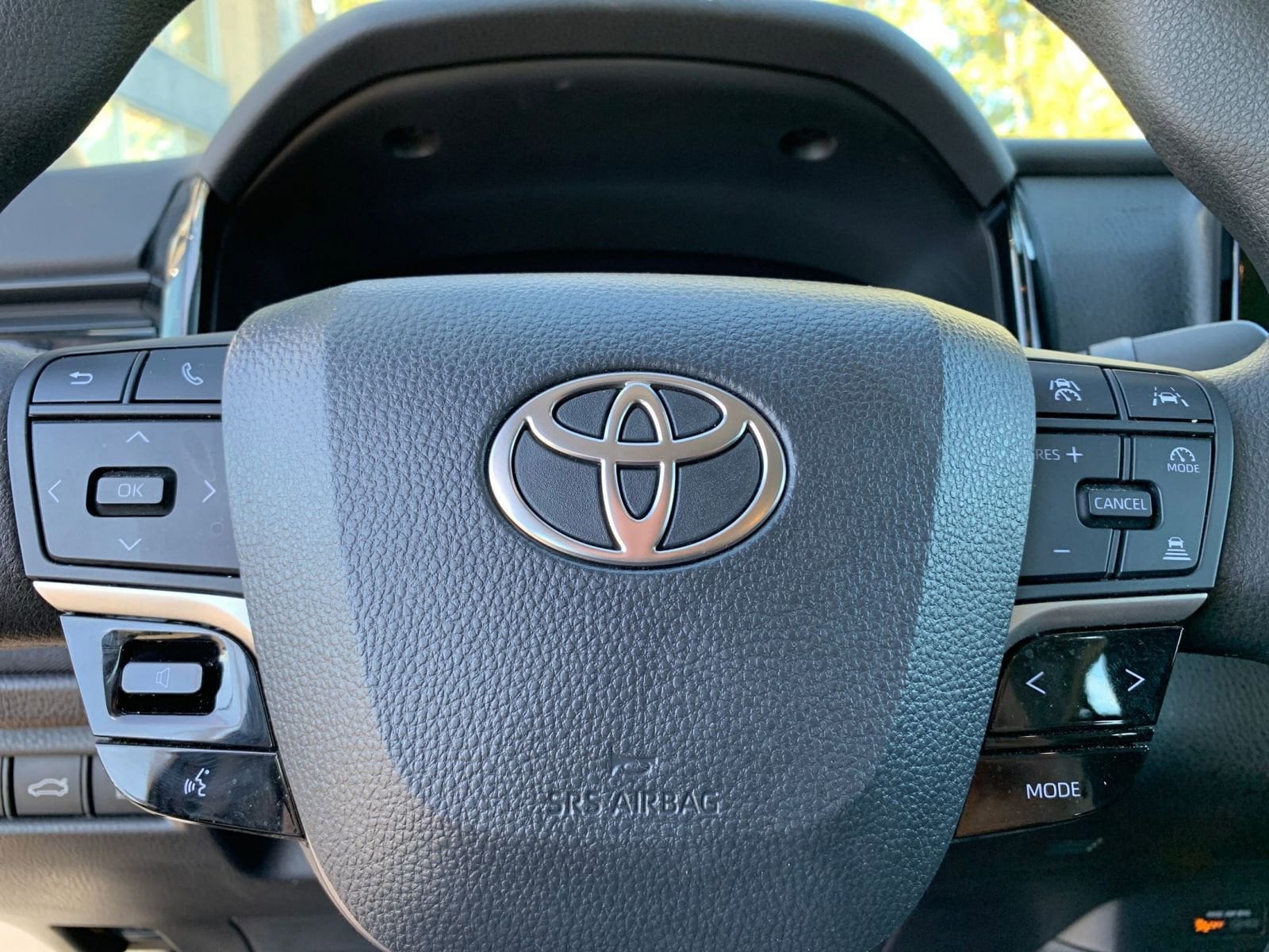 Thumbnail: 2025 Toyota Camry - 27