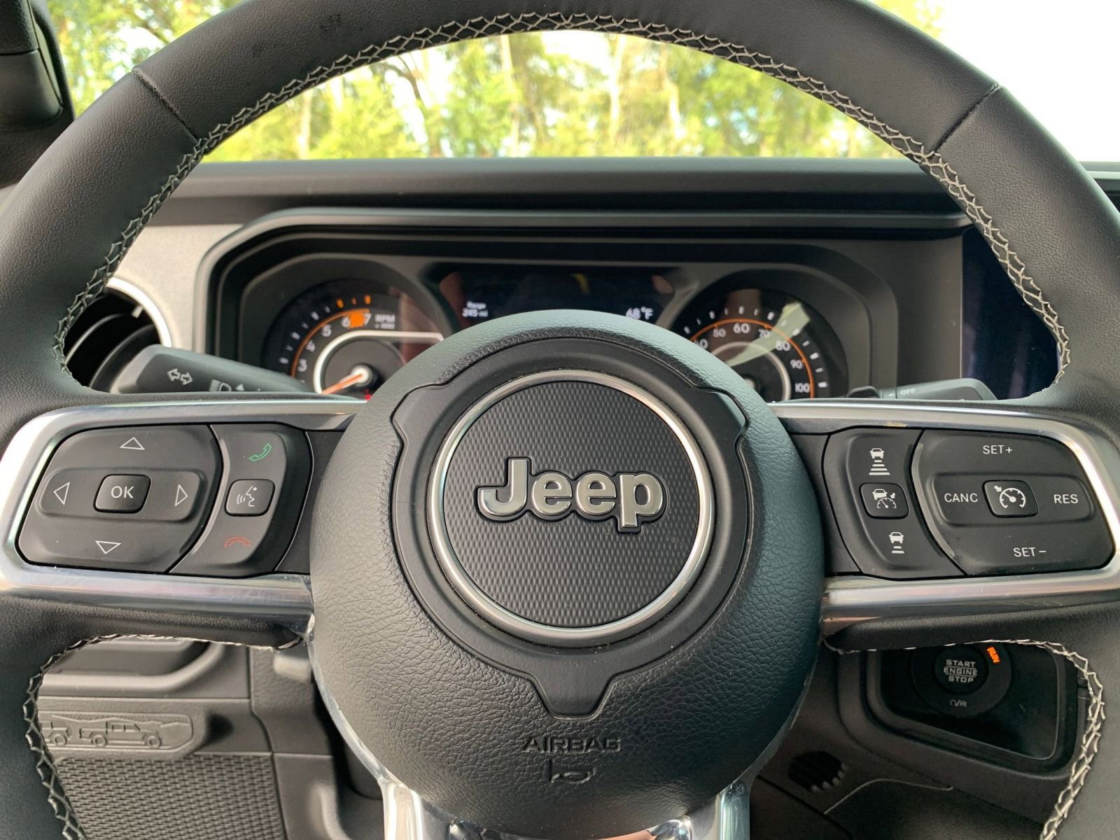 Thumbnail: 2025 Jeep Wrangler - 27