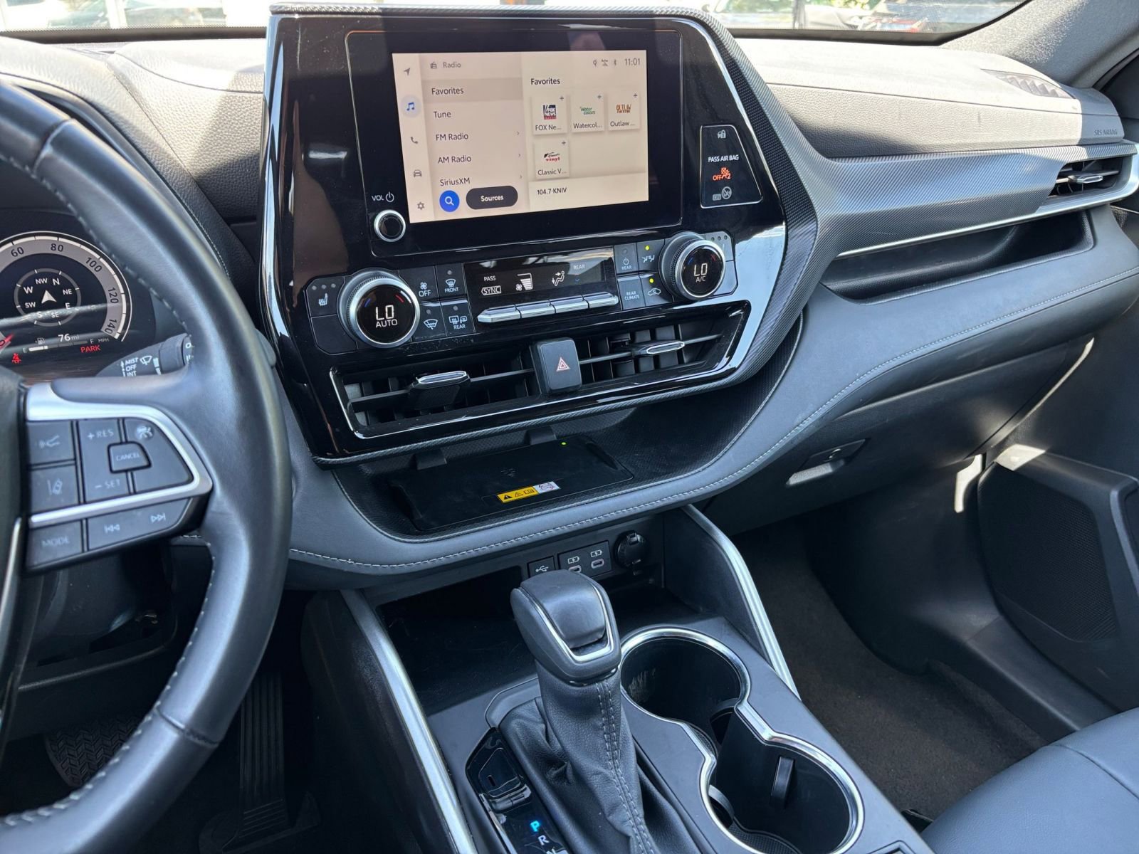 Thumbnail: 2025 Toyota Highlander - 17