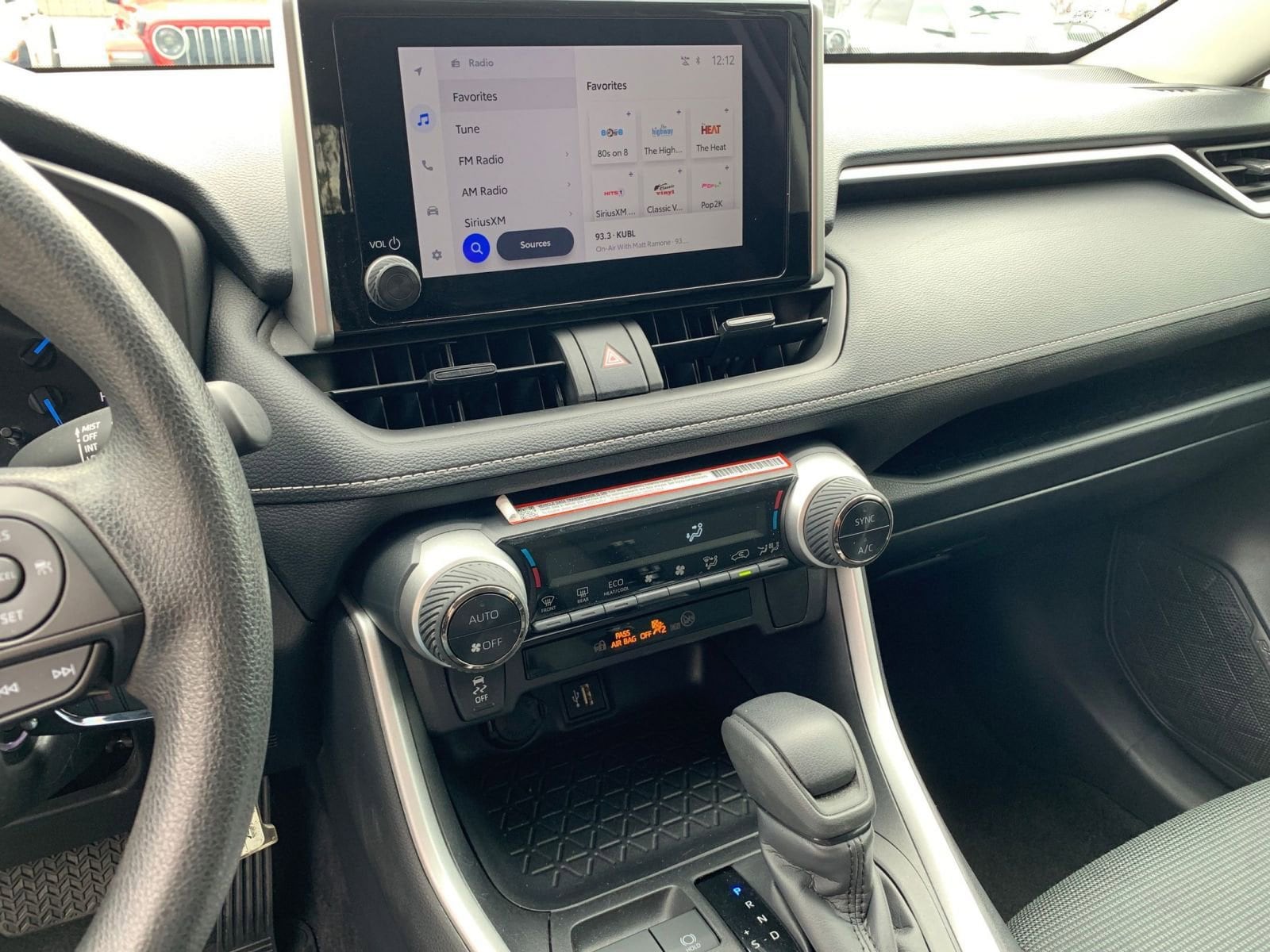 Thumbnail: 2025 Toyota RAV4 - 18