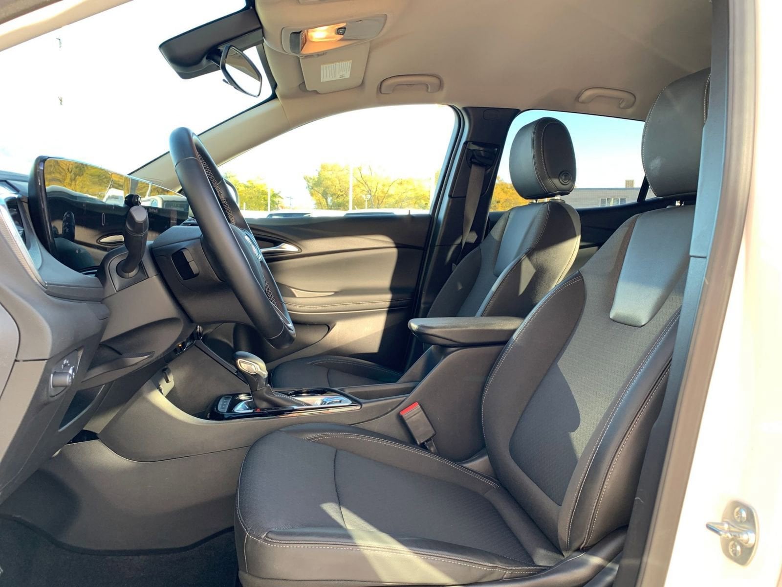 Thumbnail: 2025 Buick Encore GX - 24