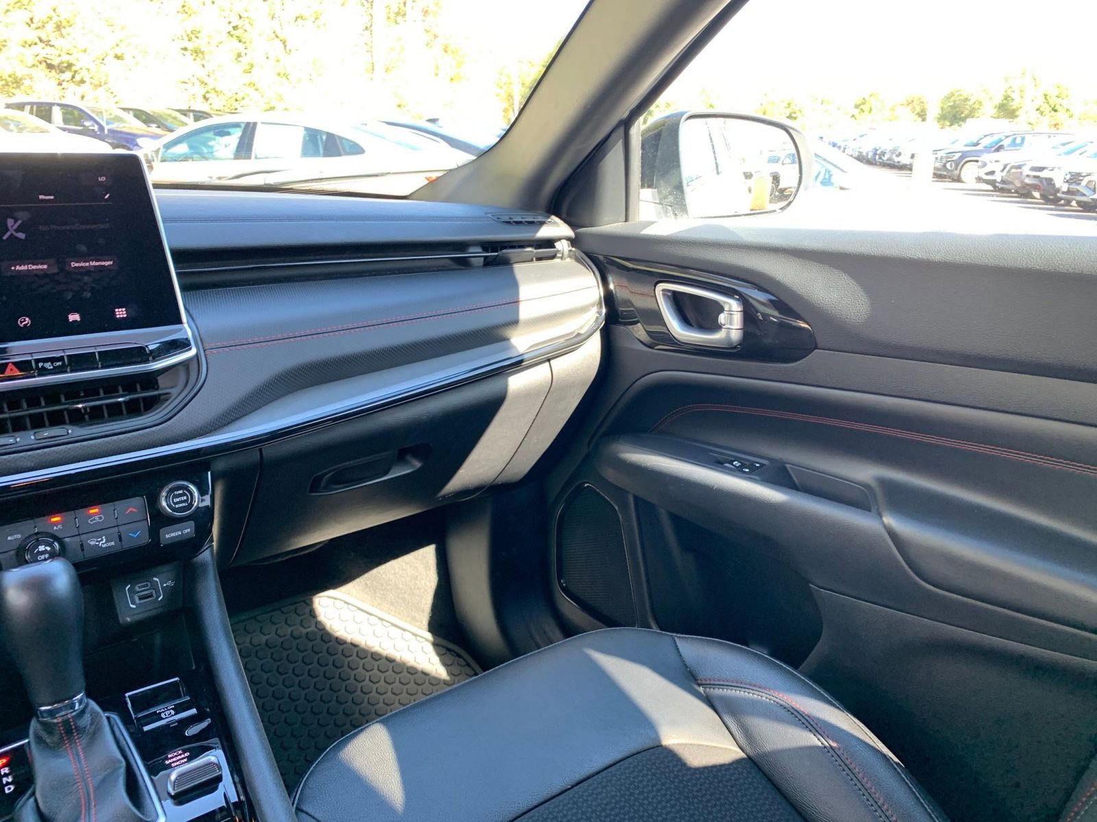 Thumbnail: 2025 Jeep Compass - 34