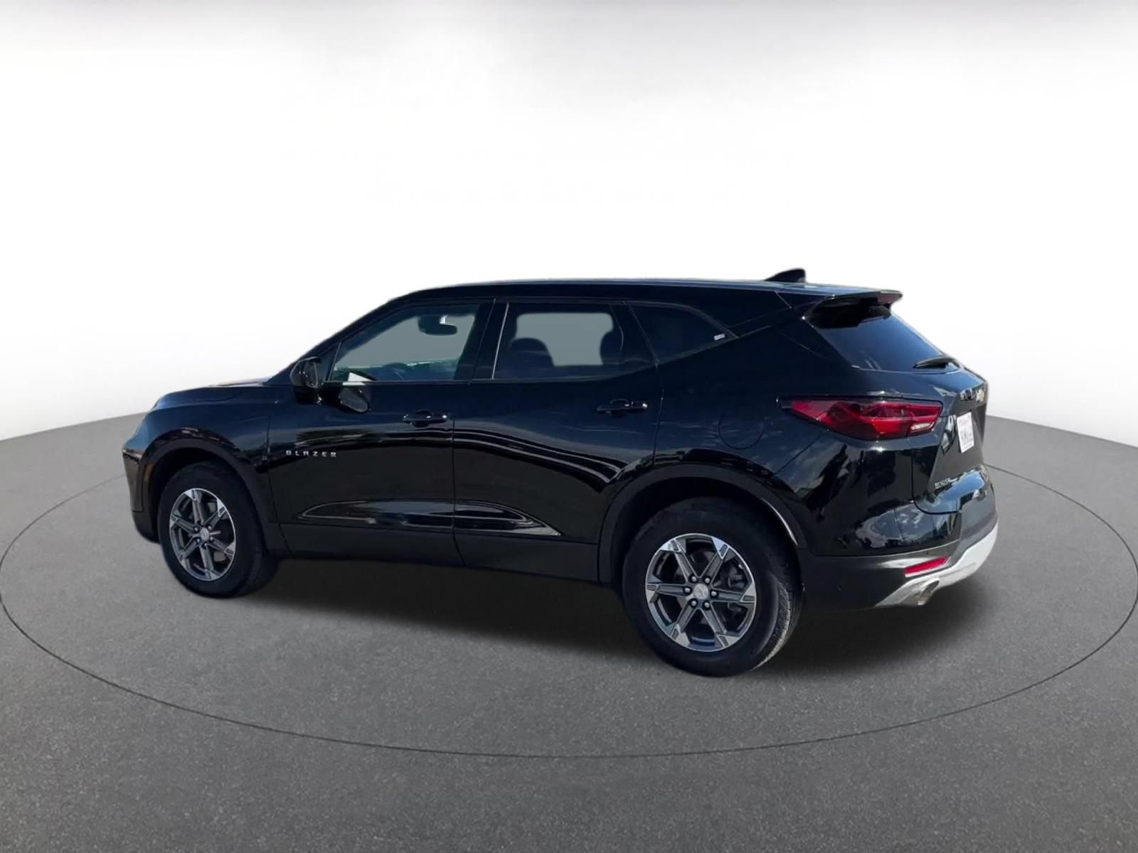 Thumbnail: 2026 Chevrolet Blazer - 9