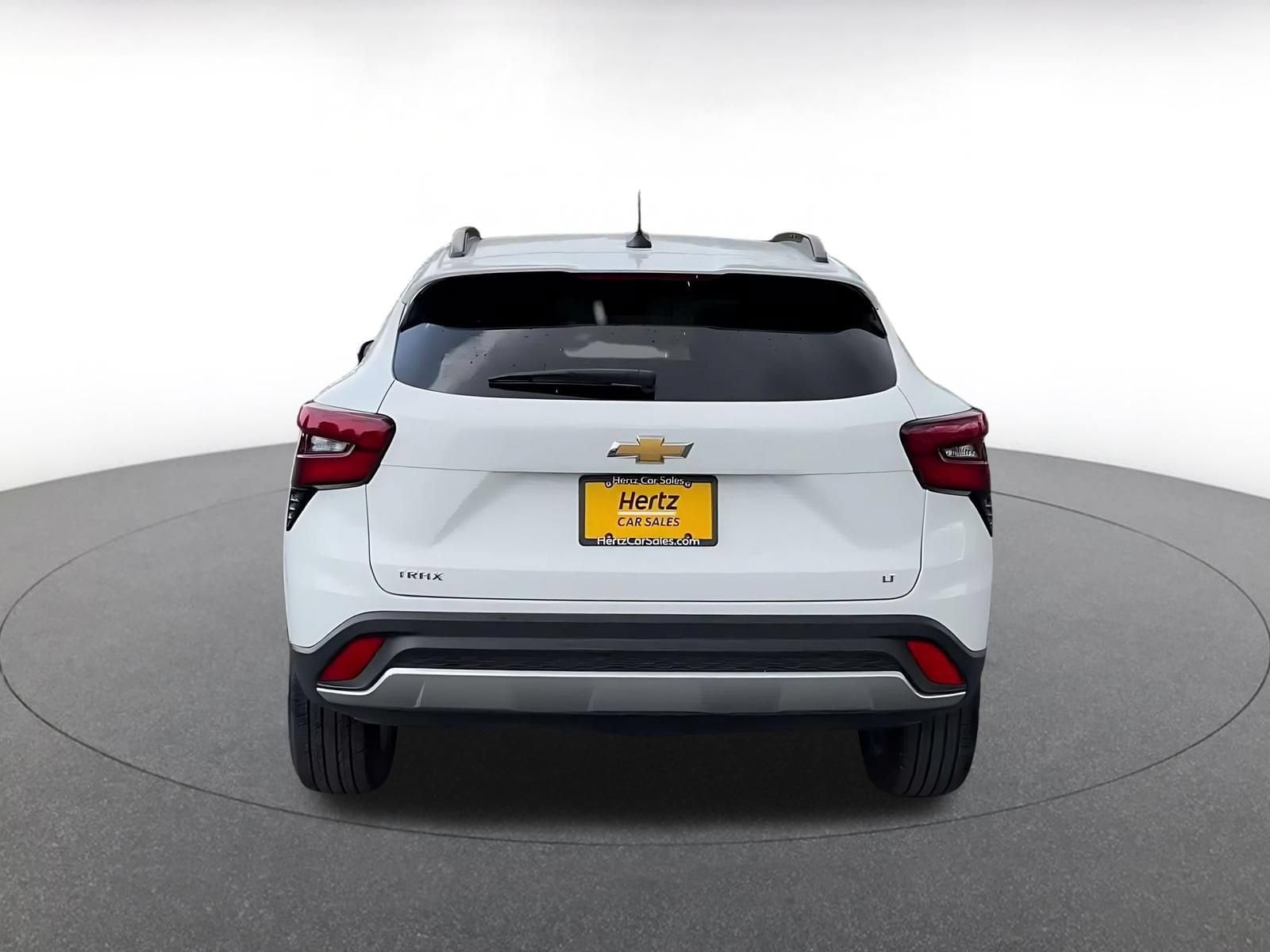 Thumbnail: 2025 Chevrolet Trax - 10