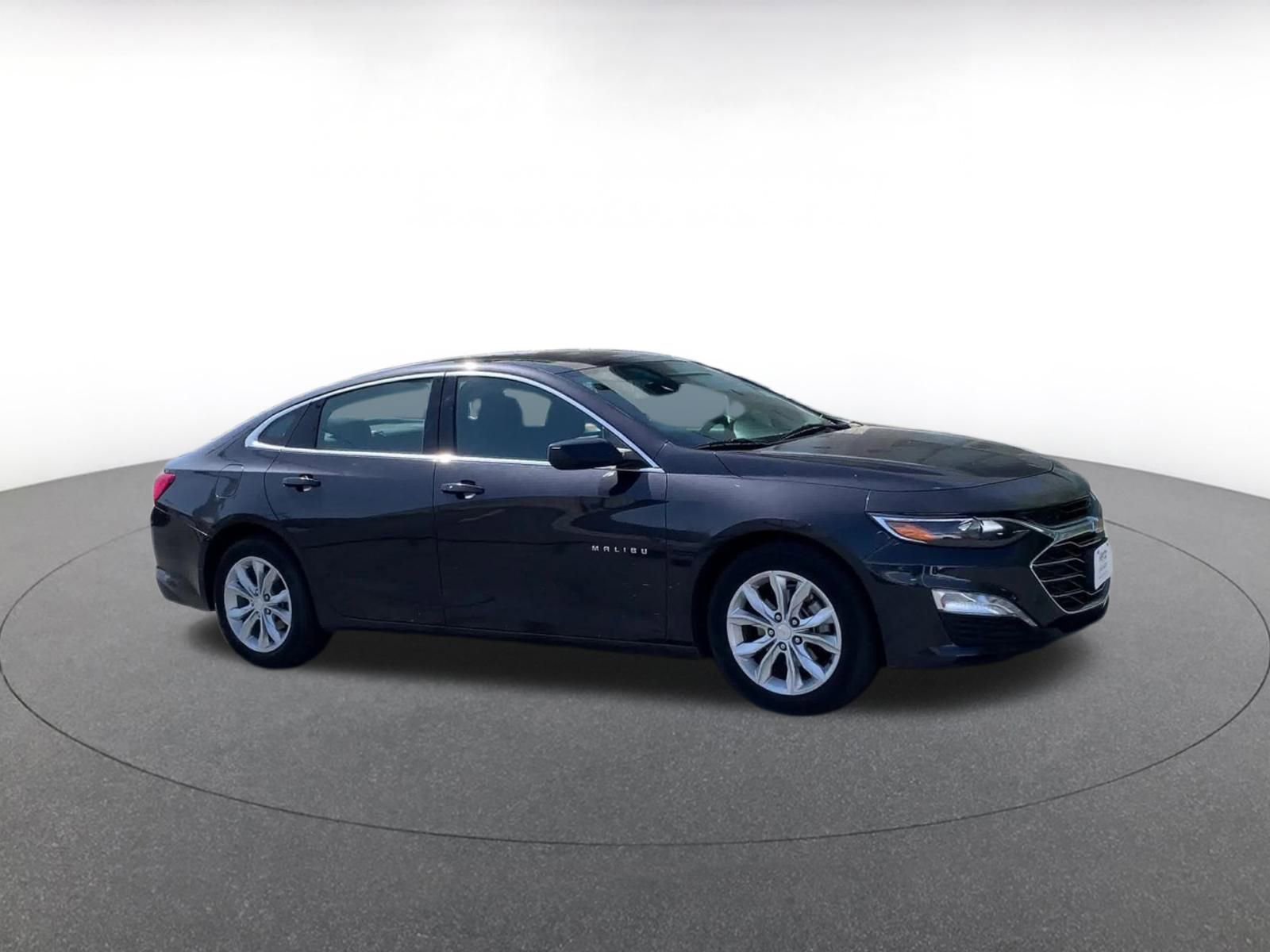 Thumbnail: 2023 Chevrolet Malibu - 2