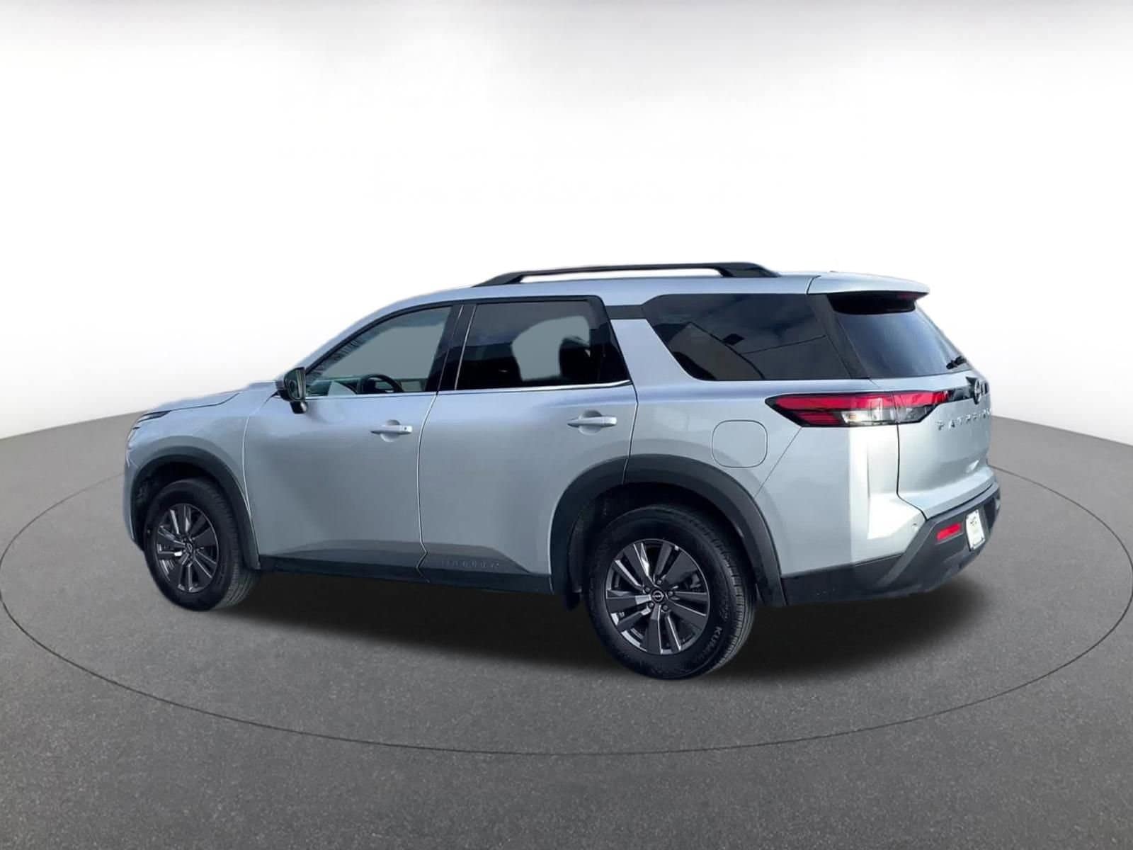 Thumbnail: 2025 Nissan Pathfinder - 10