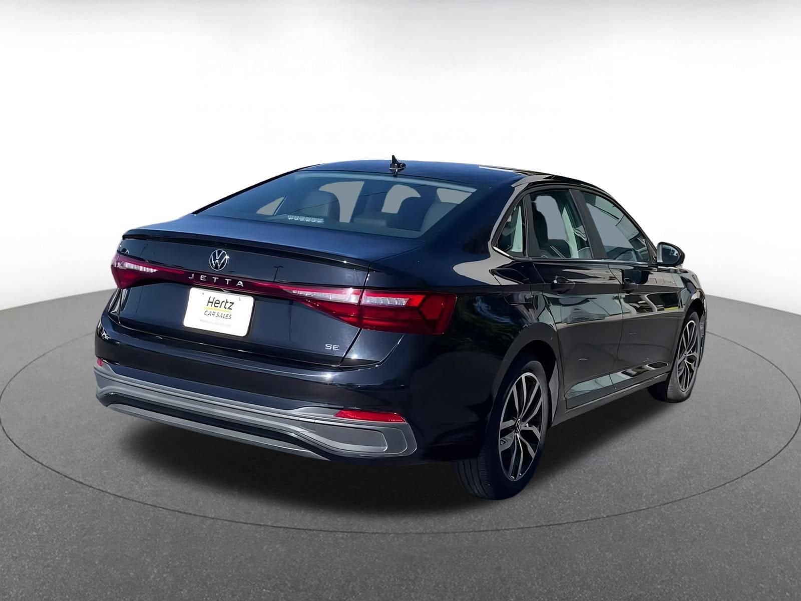 Thumbnail: 2025 Volkswagen Jetta - 14