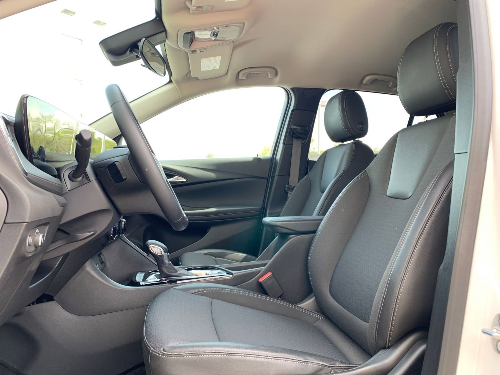 Thumbnail: 2025 Buick Encore GX - 25