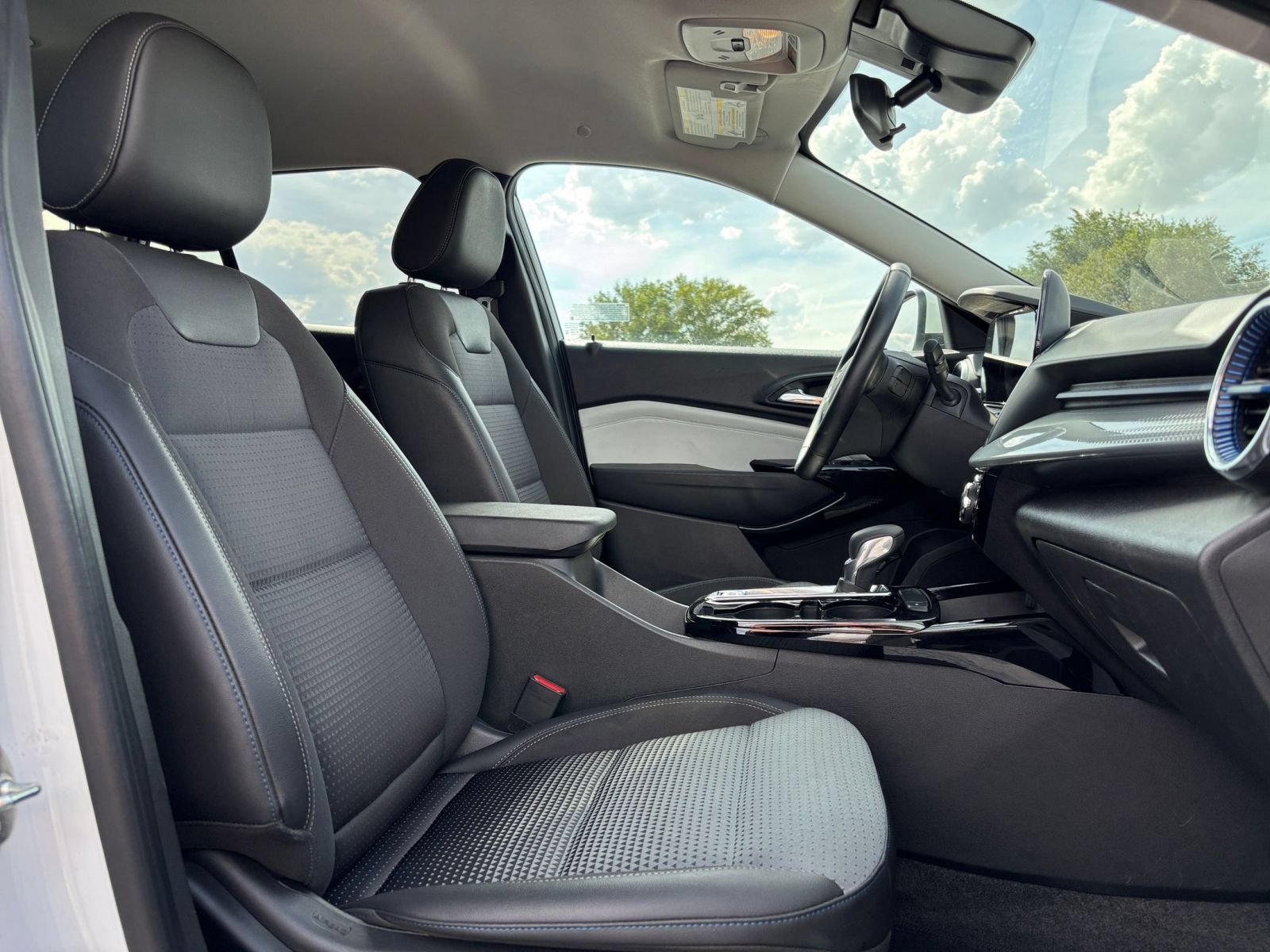 Thumbnail: 2025 Chevrolet Trax - 30