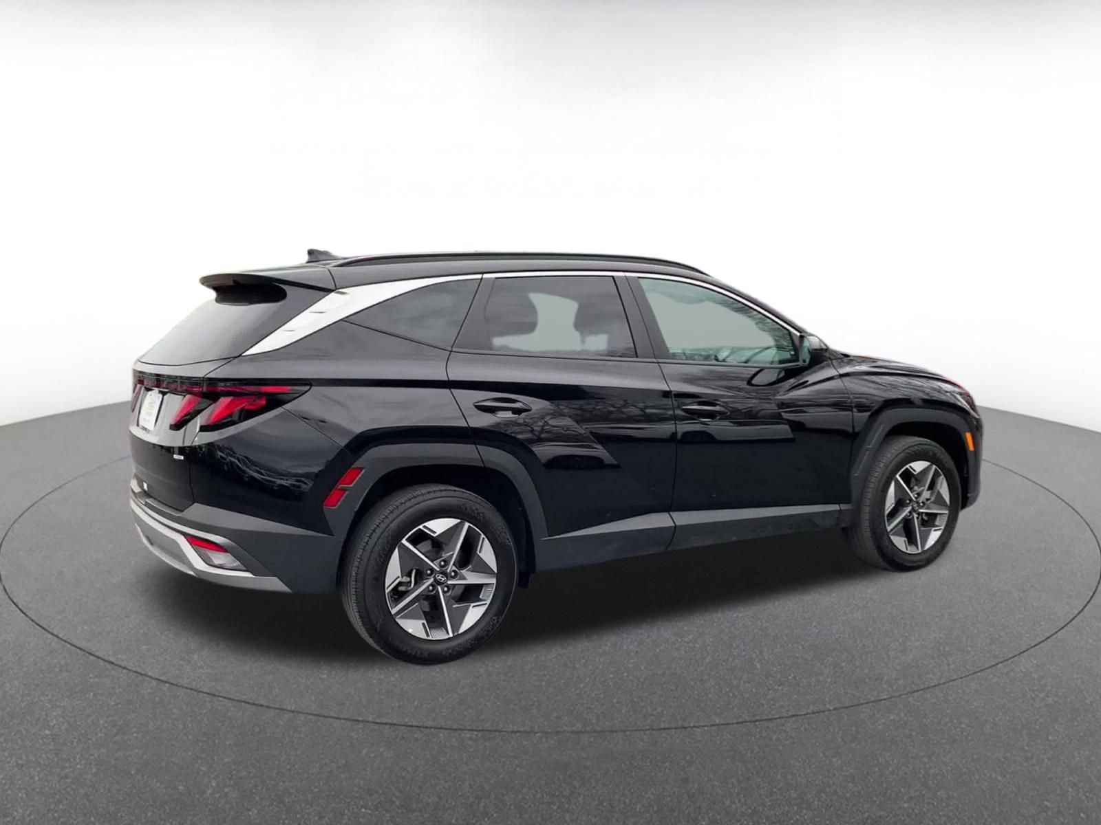 Thumbnail: 2025 Hyundai Tucson - 15