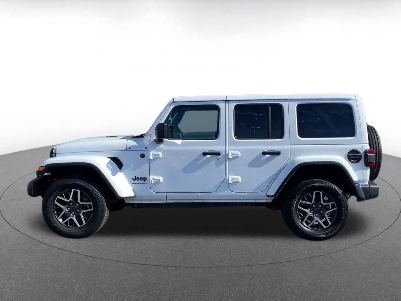 Thumbnail: 2025 Jeep Wrangler - 9